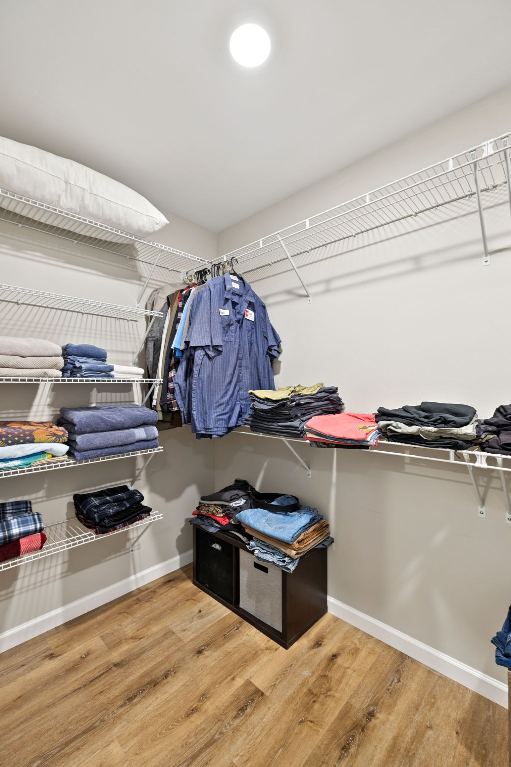 Cornersville, Tennessee 37047, United States, 3 Bedrooms Bedrooms, ,2 BathroomsBathrooms,Residential,Active,160783