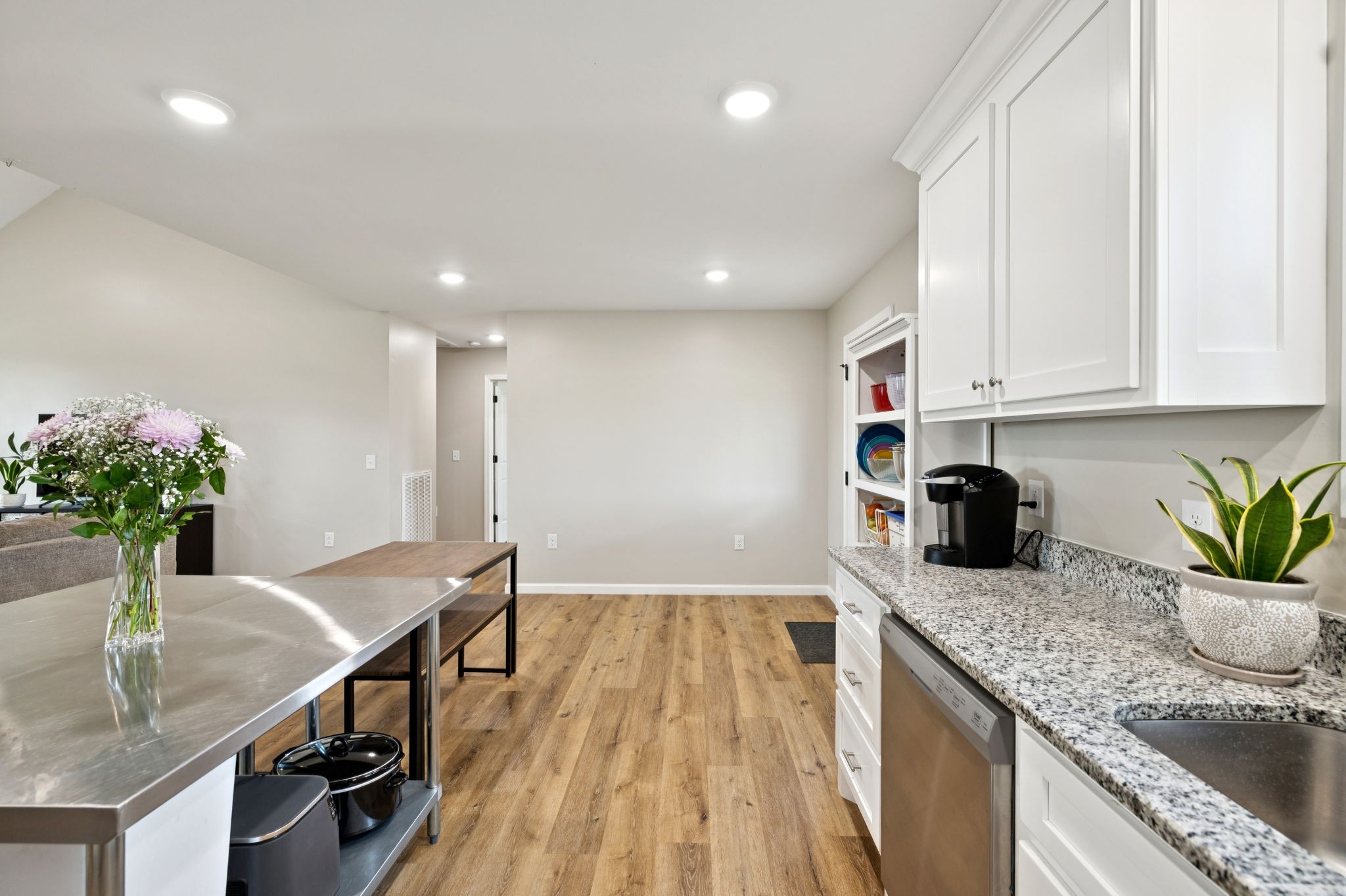 Cornersville, Tennessee 37047, United States, 3 Bedrooms Bedrooms, ,2 BathroomsBathrooms,Residential,Active,160783