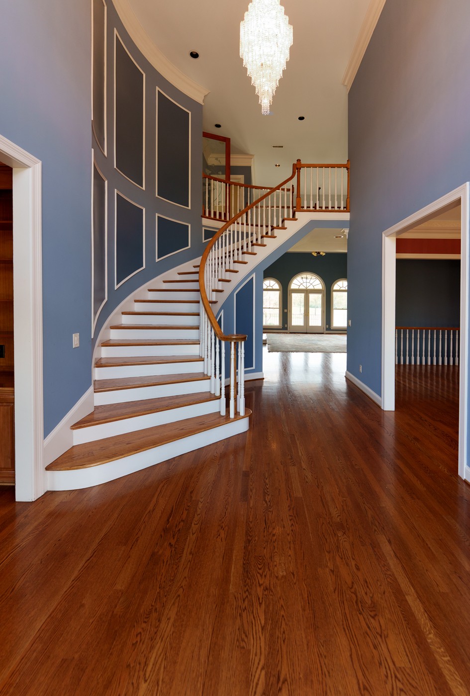 5215 Country Club Dr