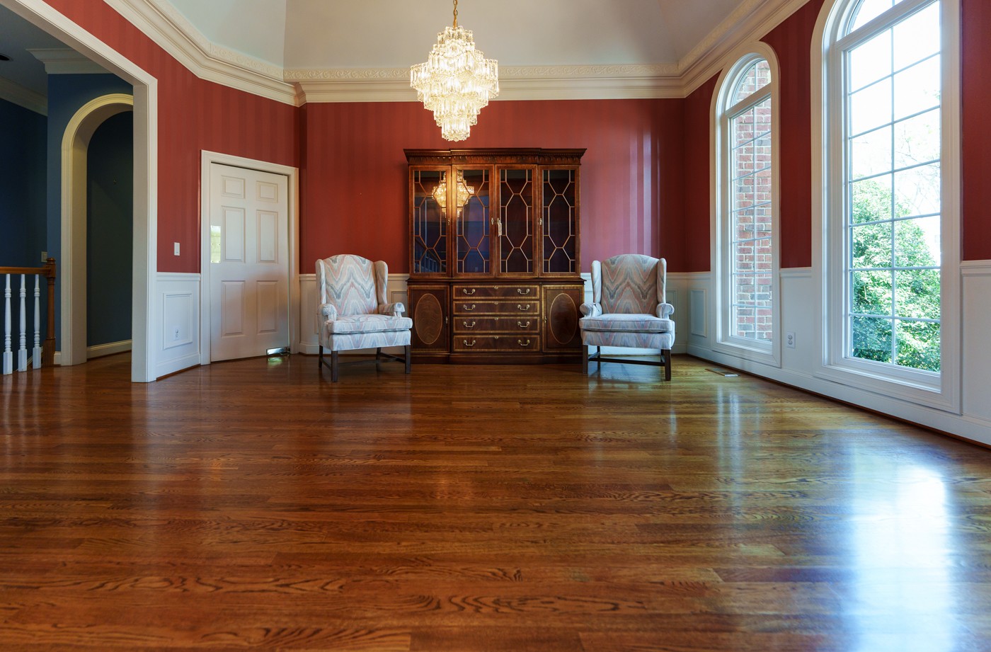 5215 Country Club Dr