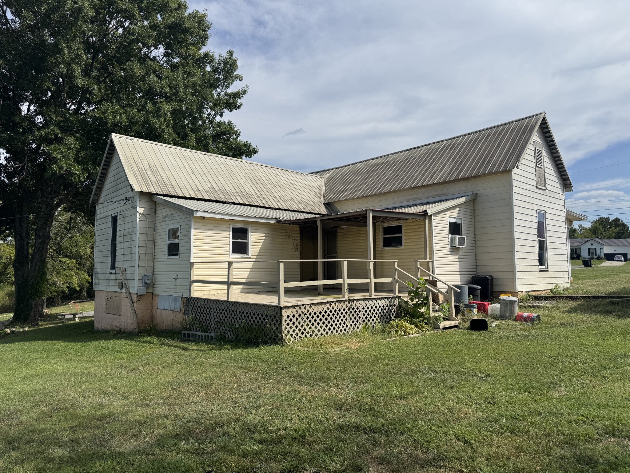 107 Twin Oaks Dr