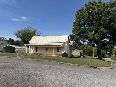 Photo of 107 Twin Oaks Dr, Bell Buckle, TN 37020 (MLS # 3547781)