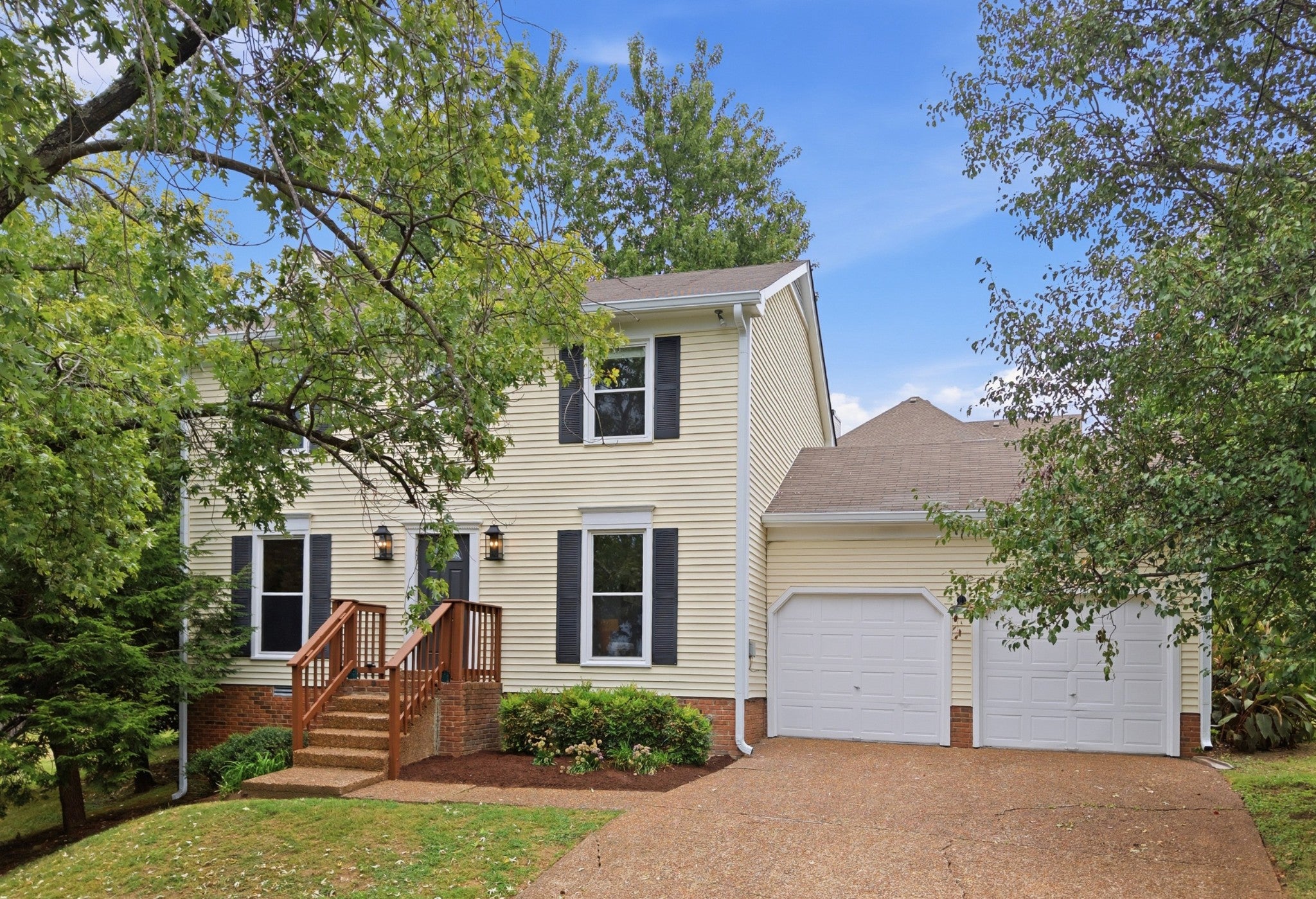521 Fairhaven Ct