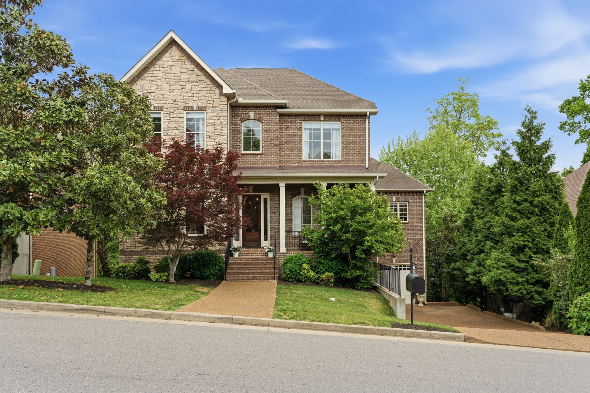 548 Summit Oaks Ct