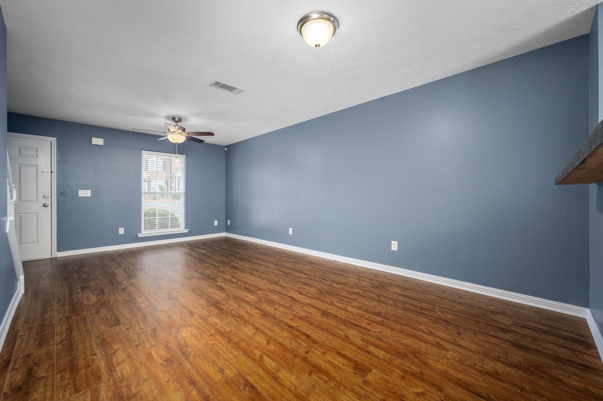 213 Stewarts Landing Cir