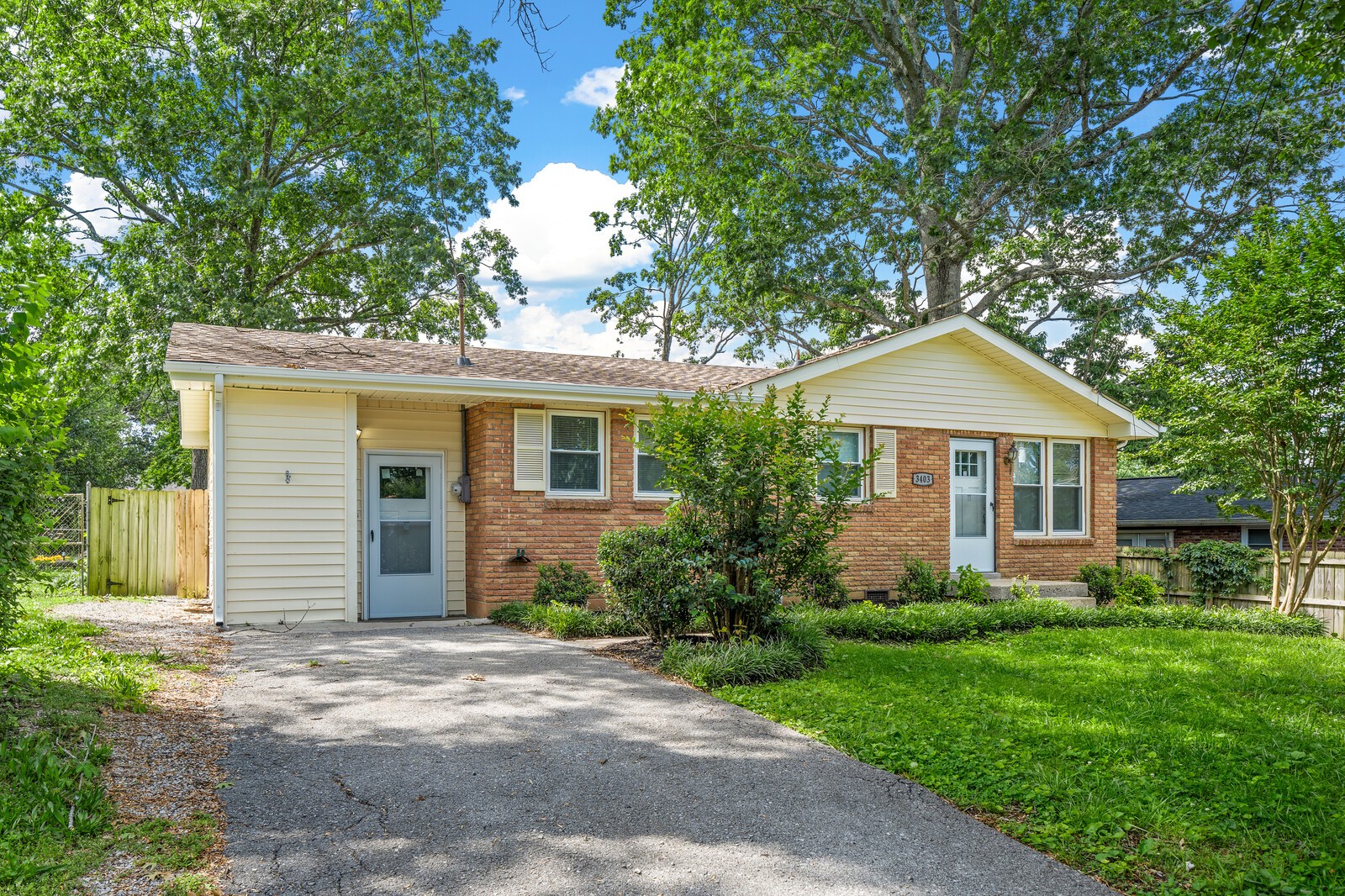 3403 Green Ridge Dr