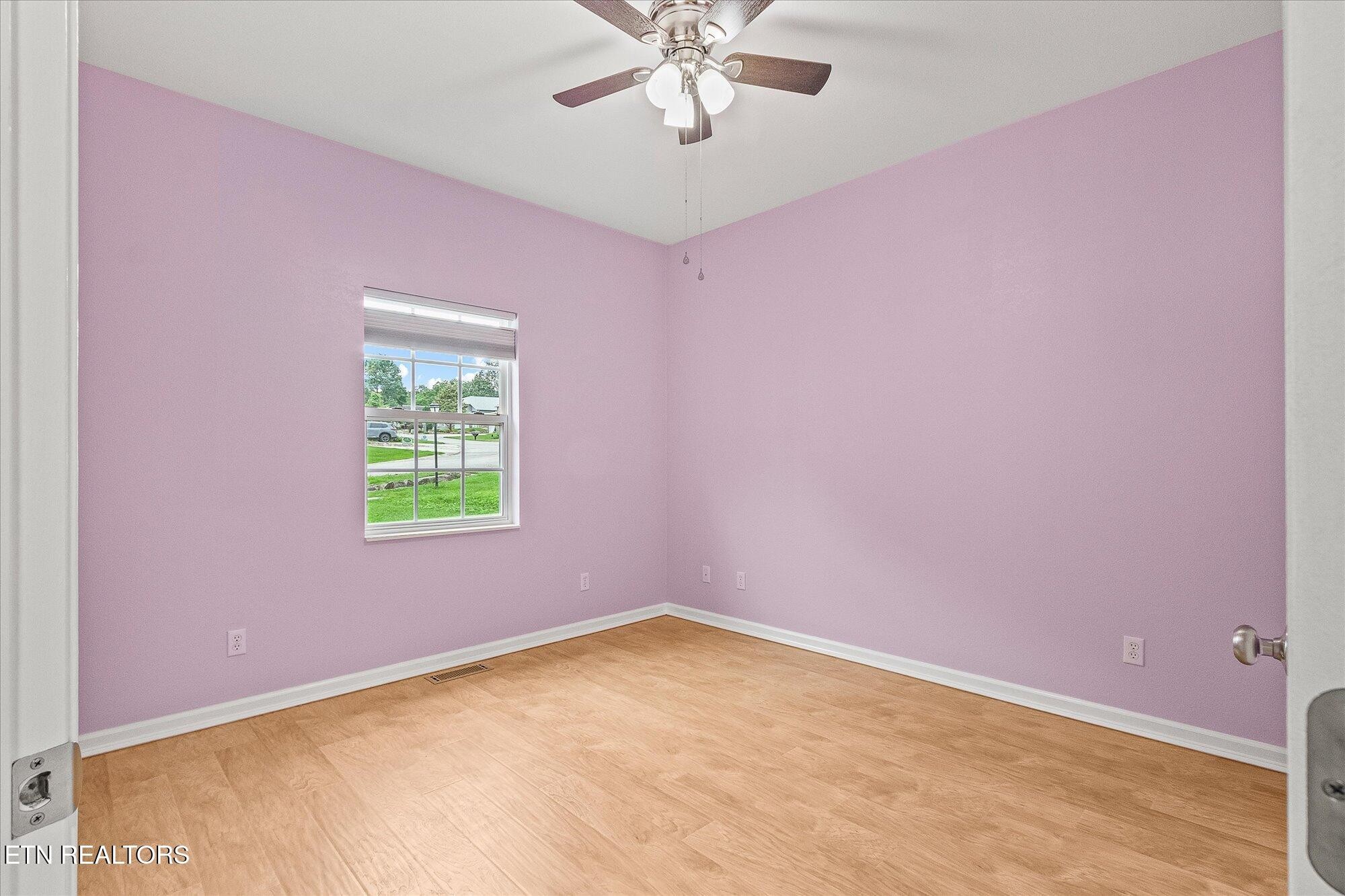 172 Hawthorn Loop