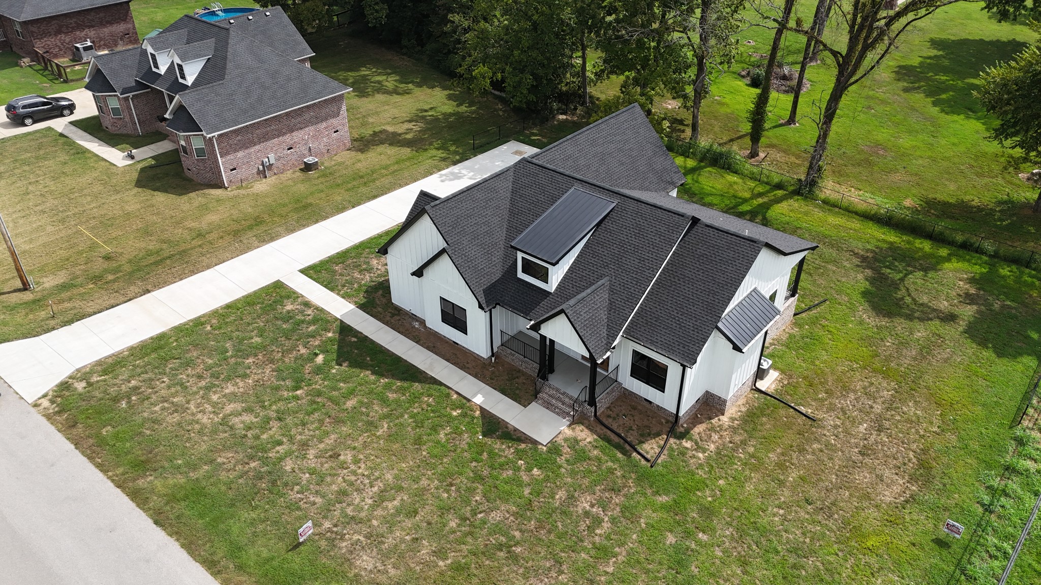 50 Mockingbird Ln