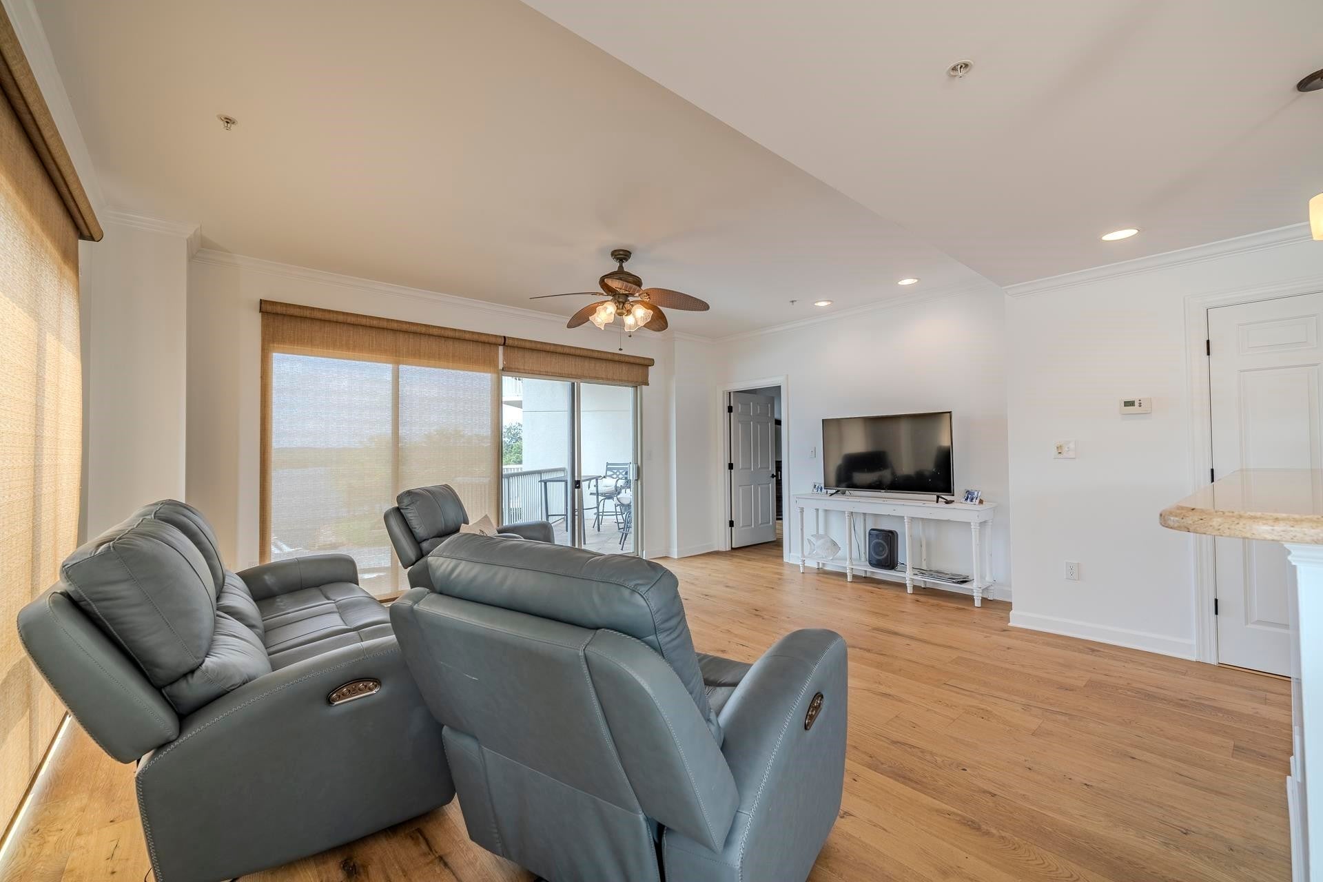 325 CR 380 RD L 402