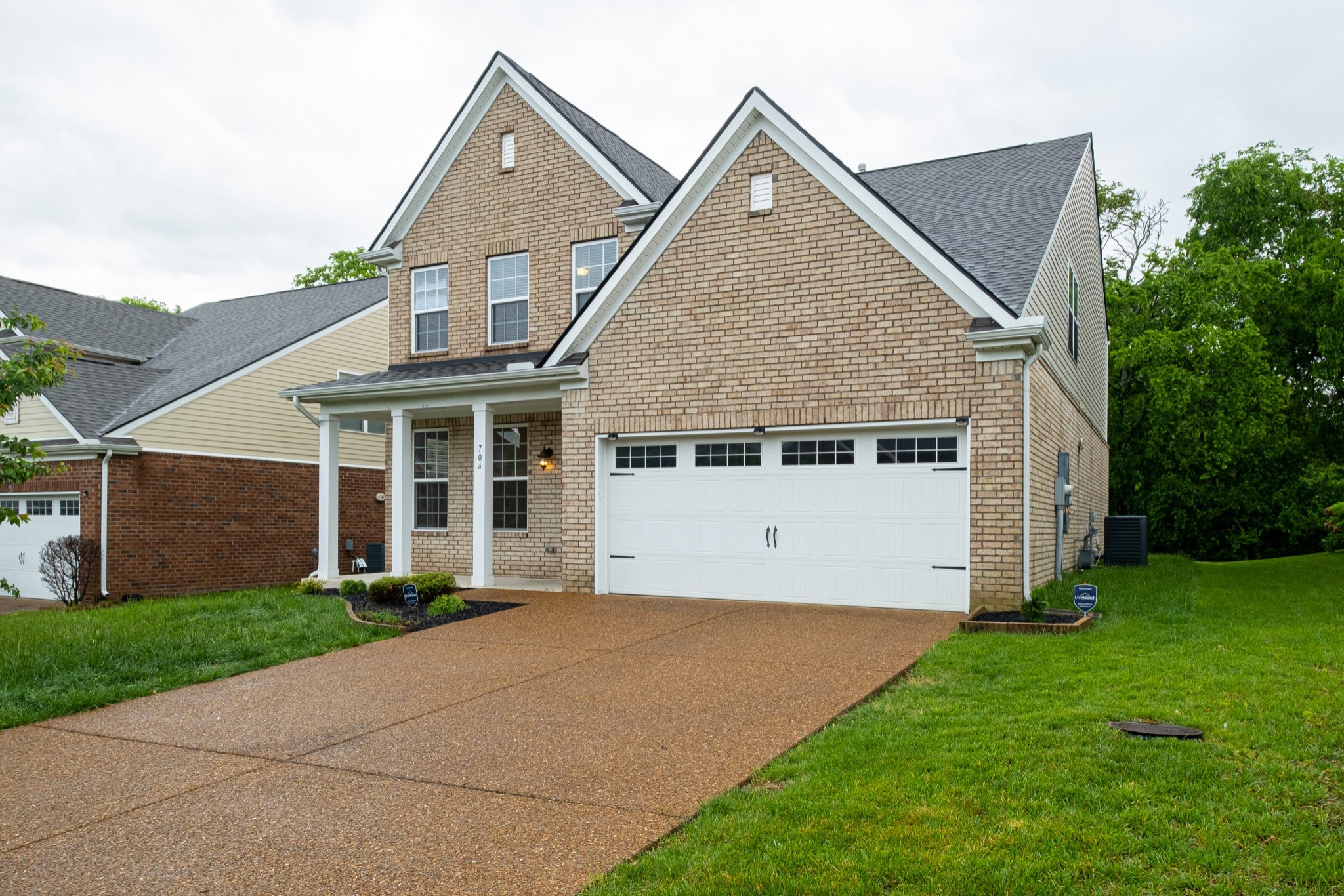 704 Bench Ln