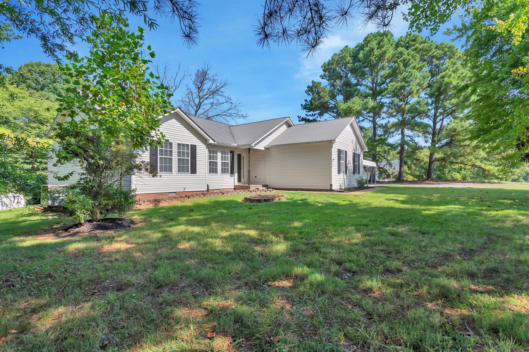 2059 Clara Mathis Rd