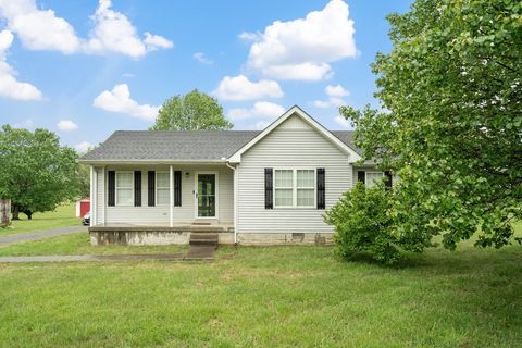 105 Gammons Ln Lafayette TN 37083