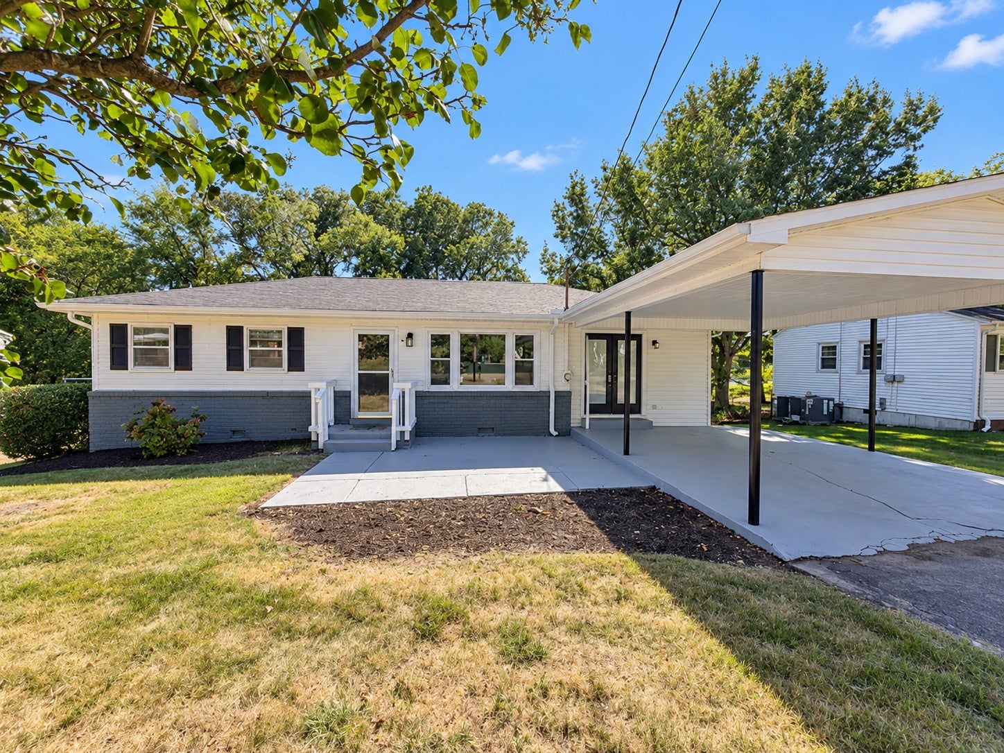 210 Rolling Rd