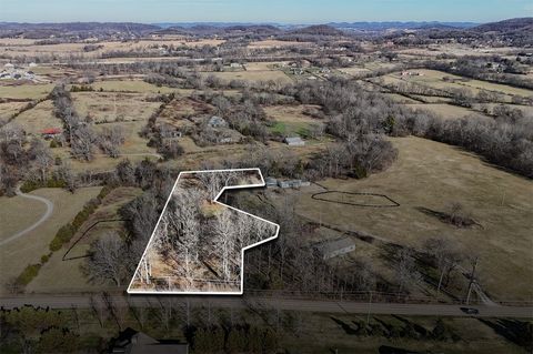 2754 Critz Lane Thompsons Station TN 37179