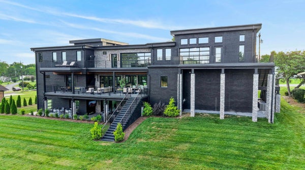 116 FAIRWAYS DR, HENDERSONVILLE, TN 37075 - Image 457f2e708b8d49ecc251c00f1e1139b2/3210188505