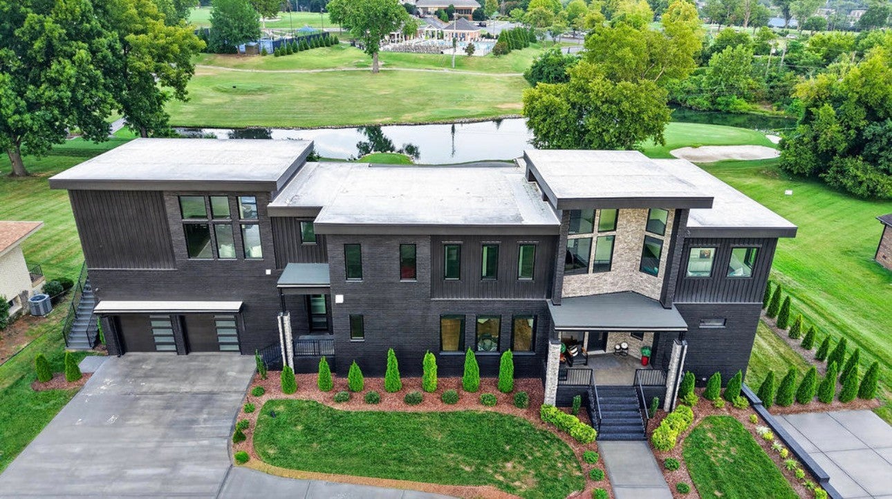 116 Fairways Dr