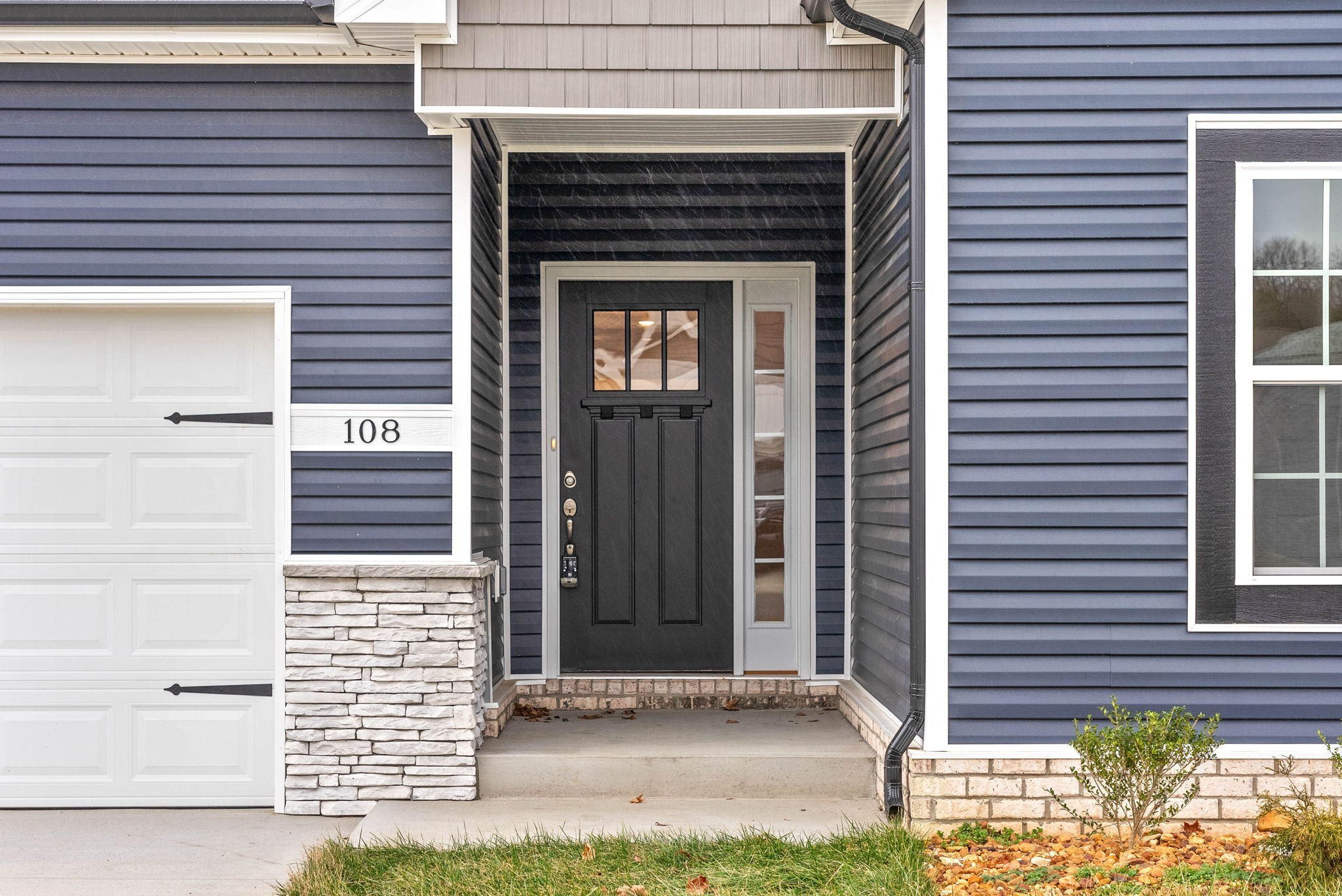 108 Hummingbird Way
