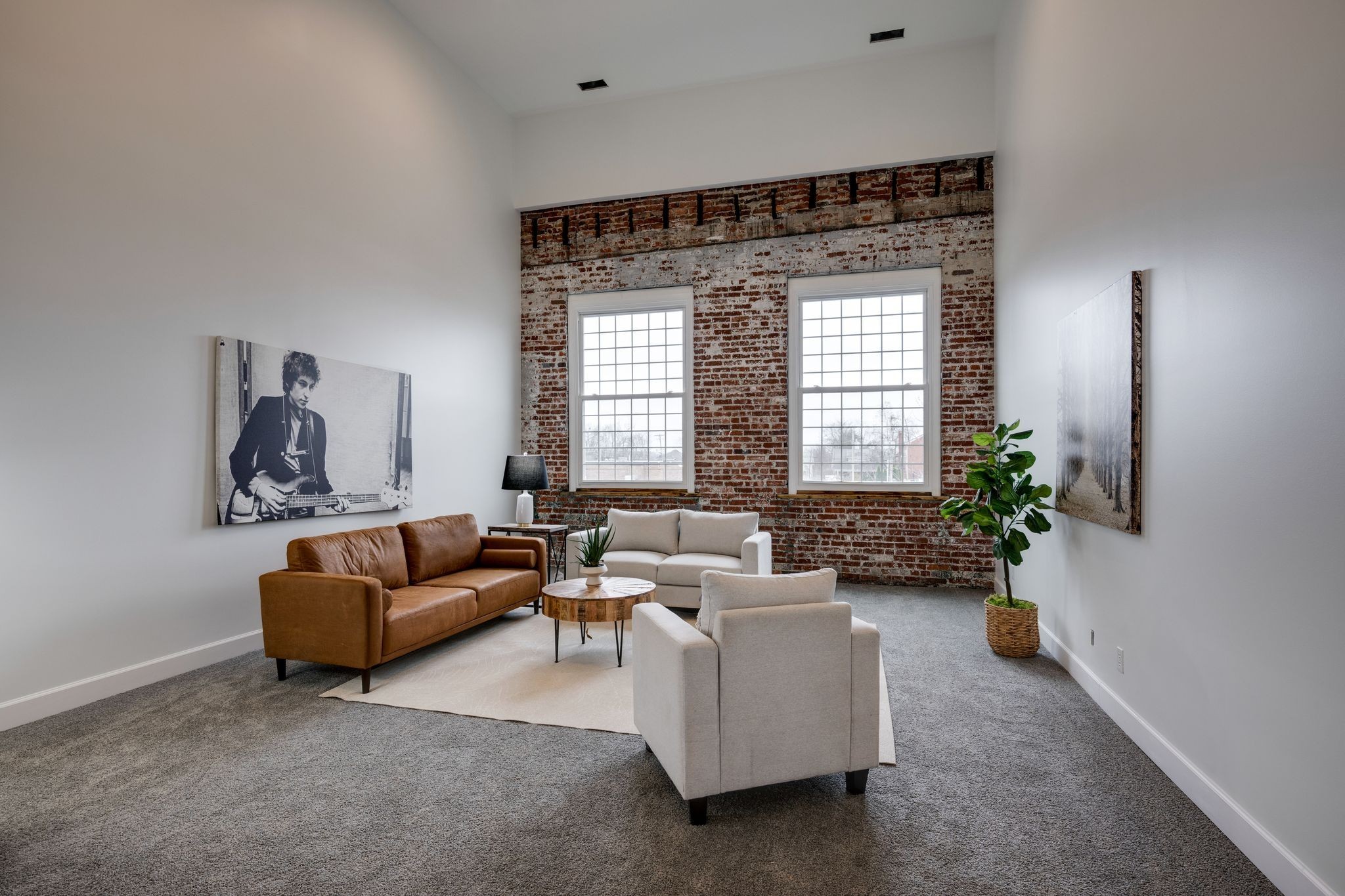 202A West College Street 4