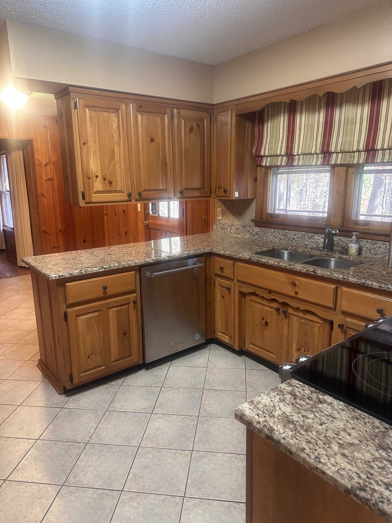 312 Powder Mill Dr