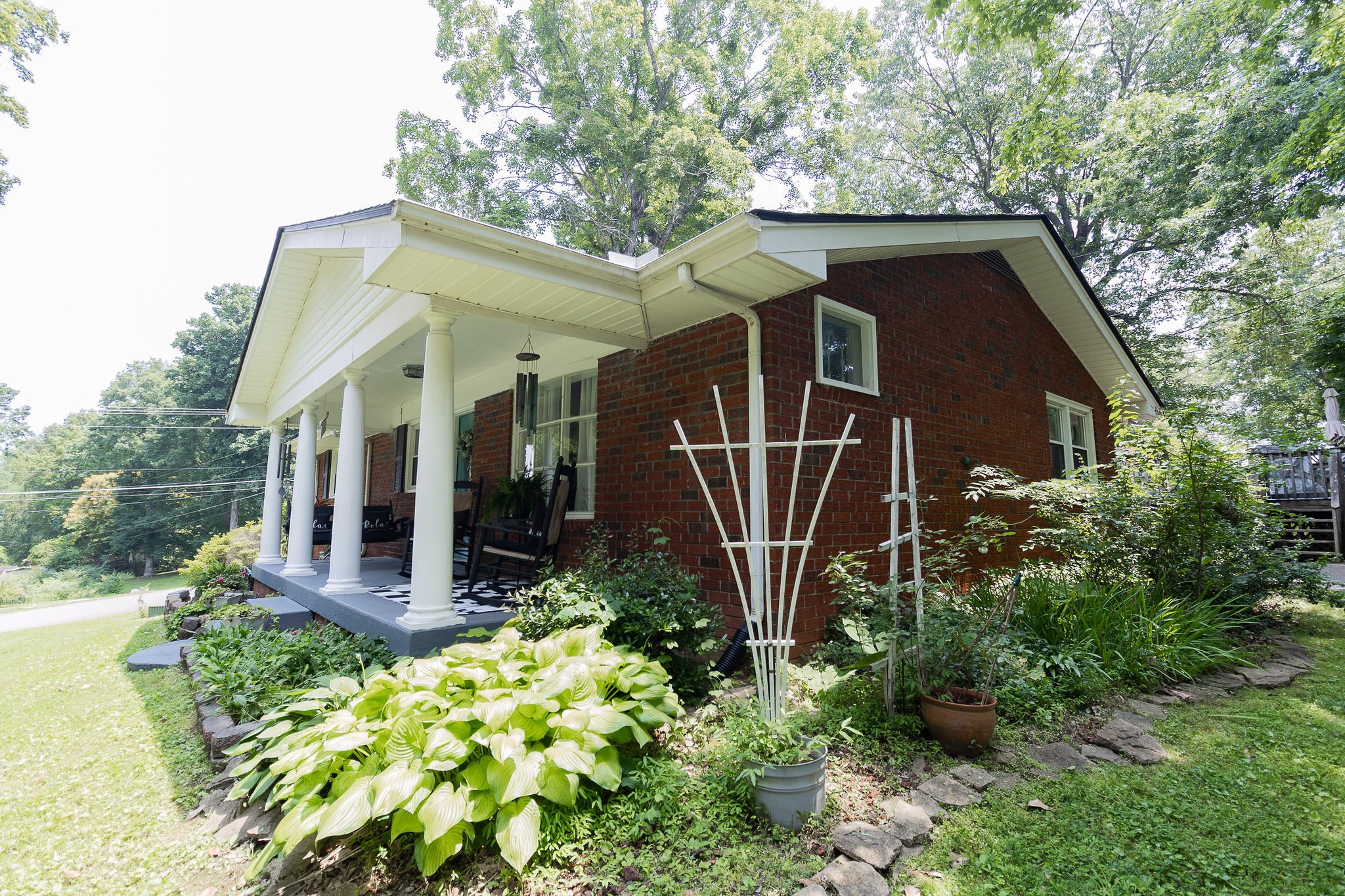 203 Grandview Dr