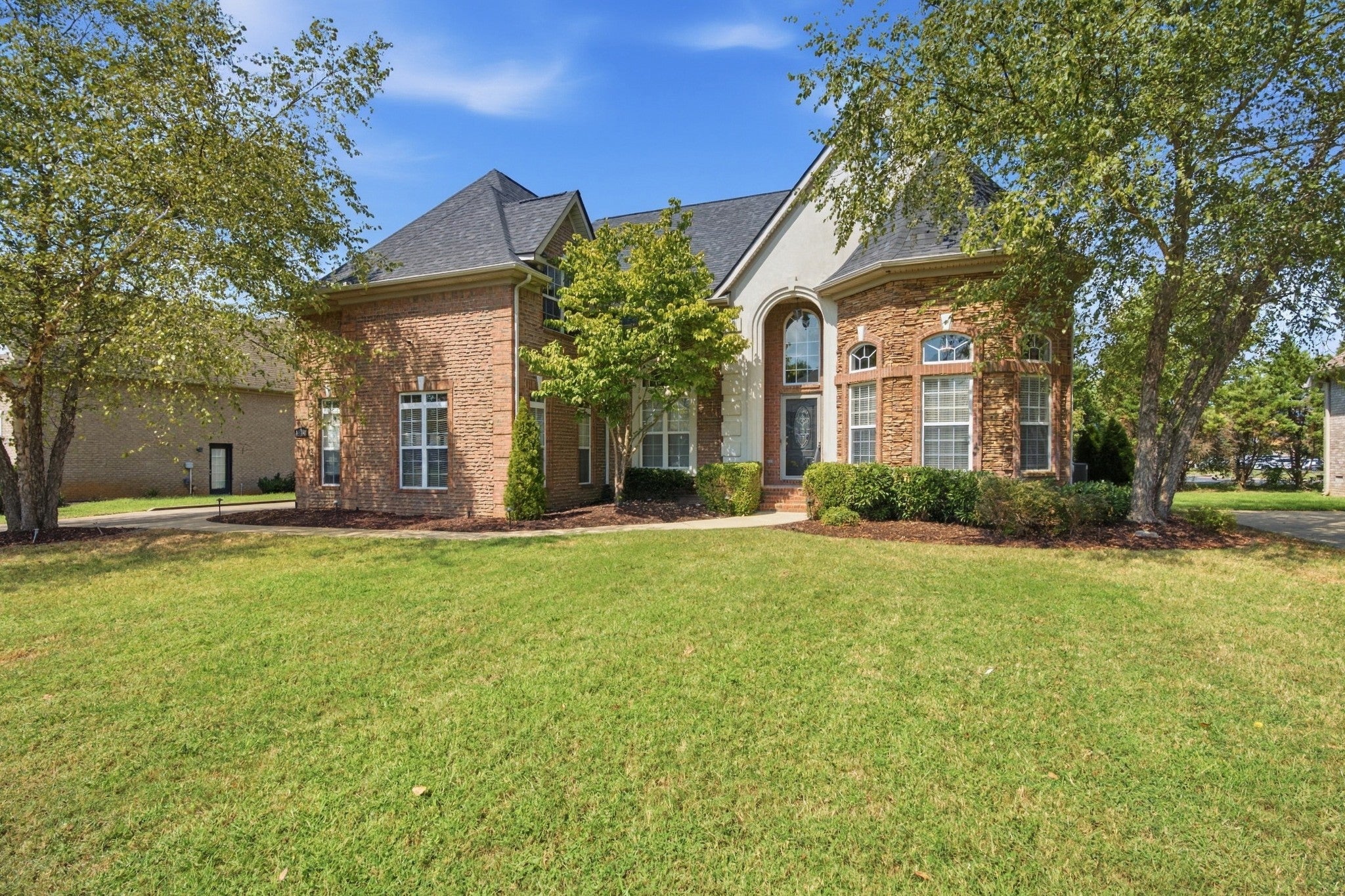 3420 Salem Cove Ln