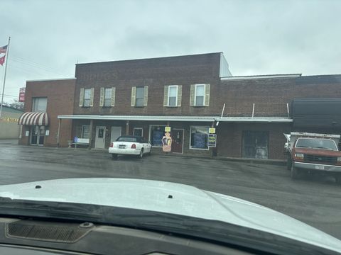 1003 Park St Westmoreland TN 37186