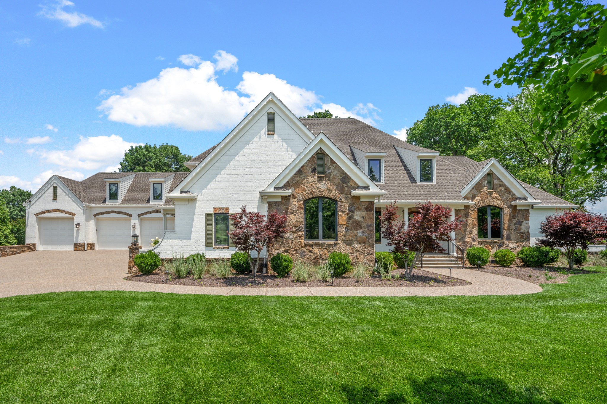 1702 Old Hillsboro Rd