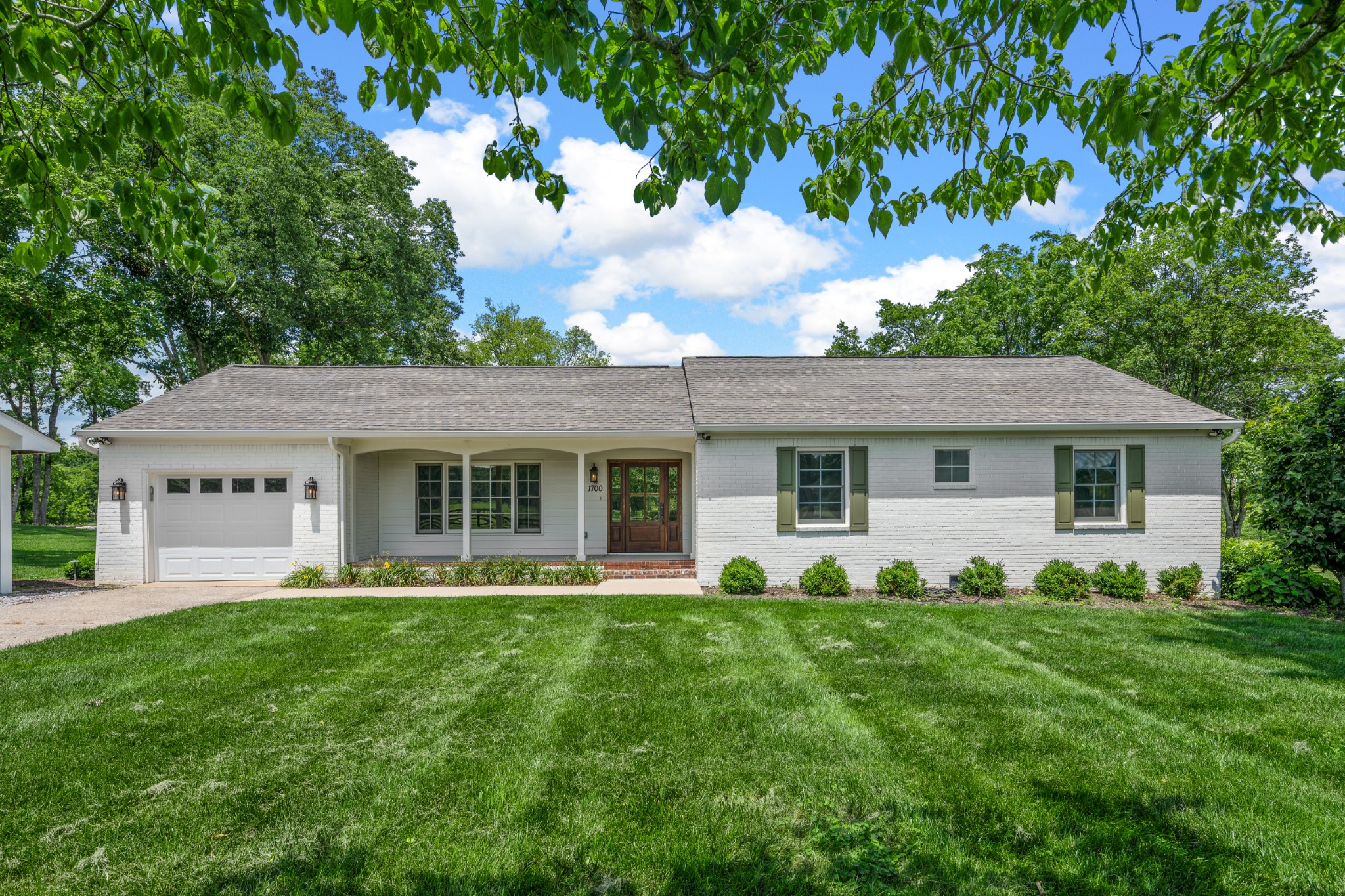 1702 Old Hillsboro Rd