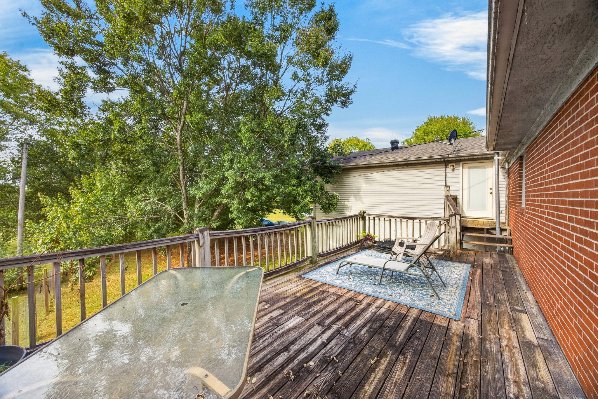 607 Turn Table Rd