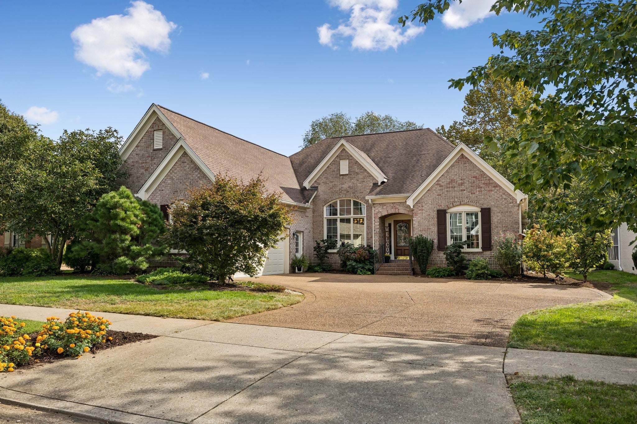 4-bed home for sale in Franklin, TN 37064, 403 Daffodil Ct 403 Daffodil Ct, Franklin TN 37064 4-bed home, photo 1 of 60