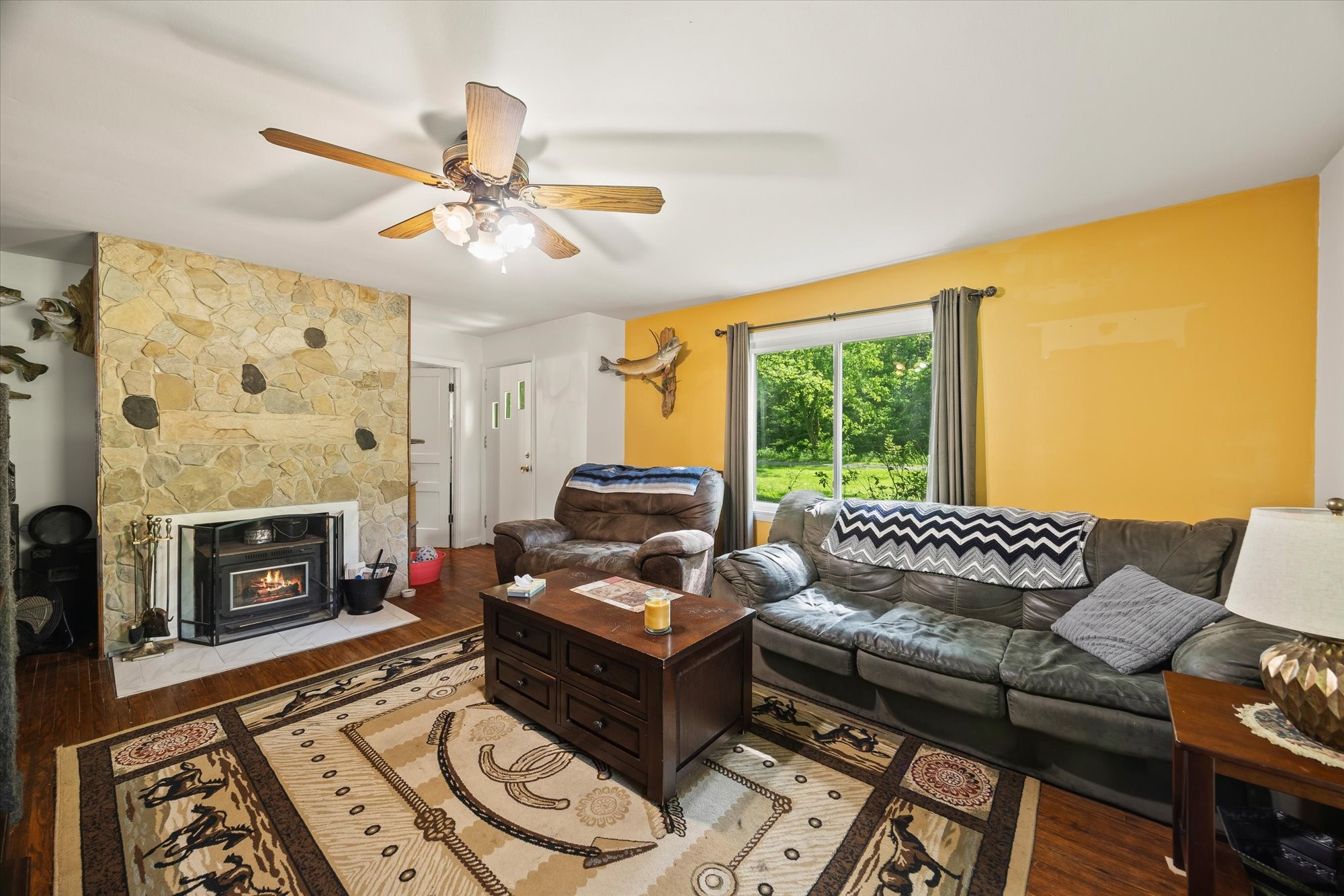 747 Hunting Creek Rd