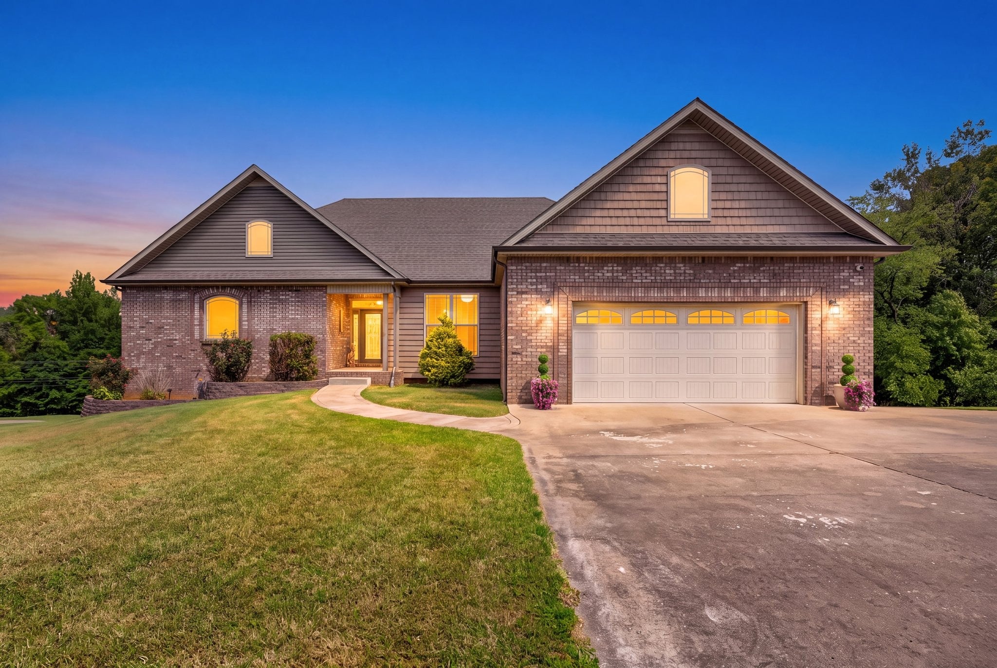 814 Iron Wood Cir