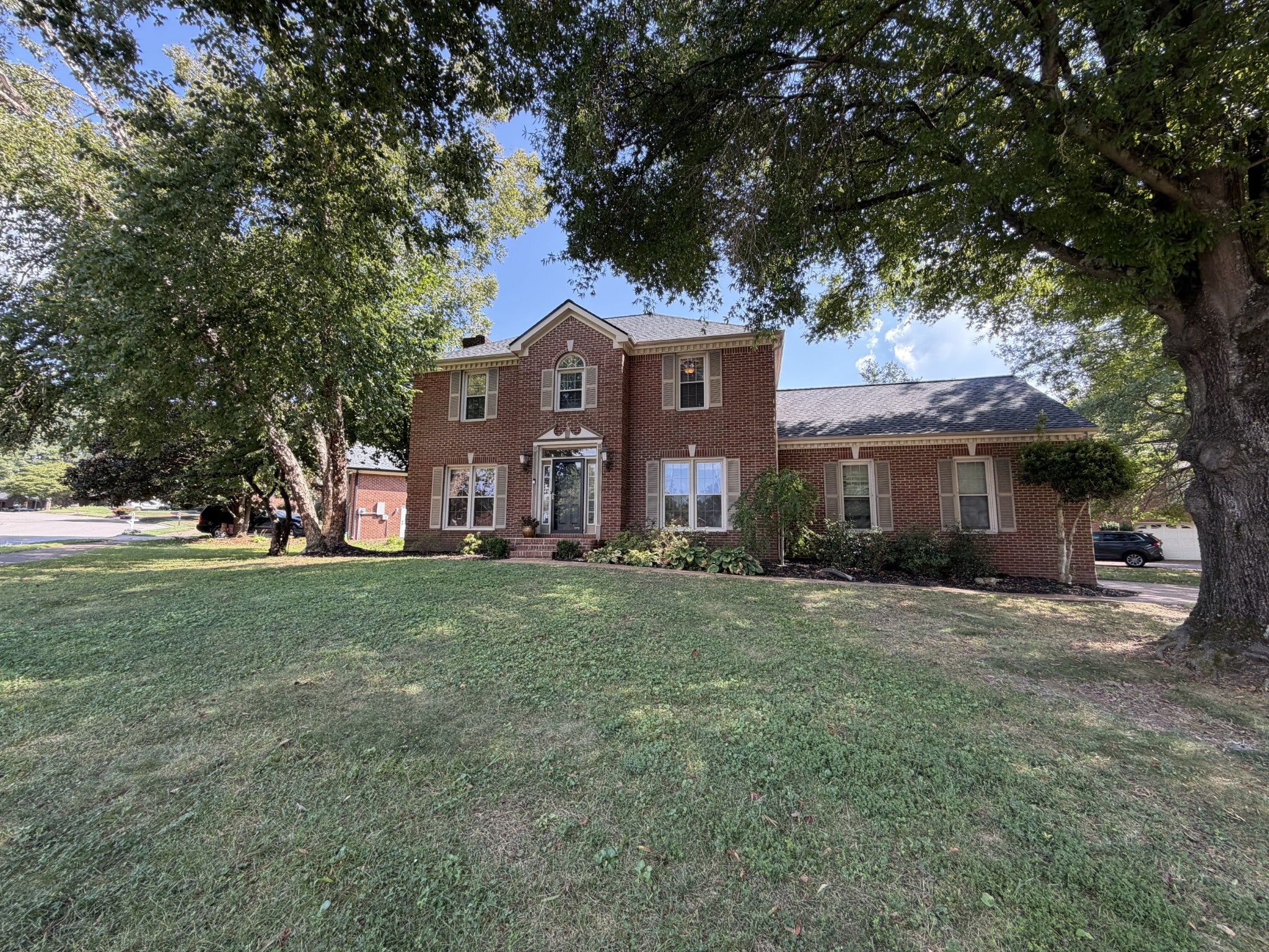 208 Heathersett Dr