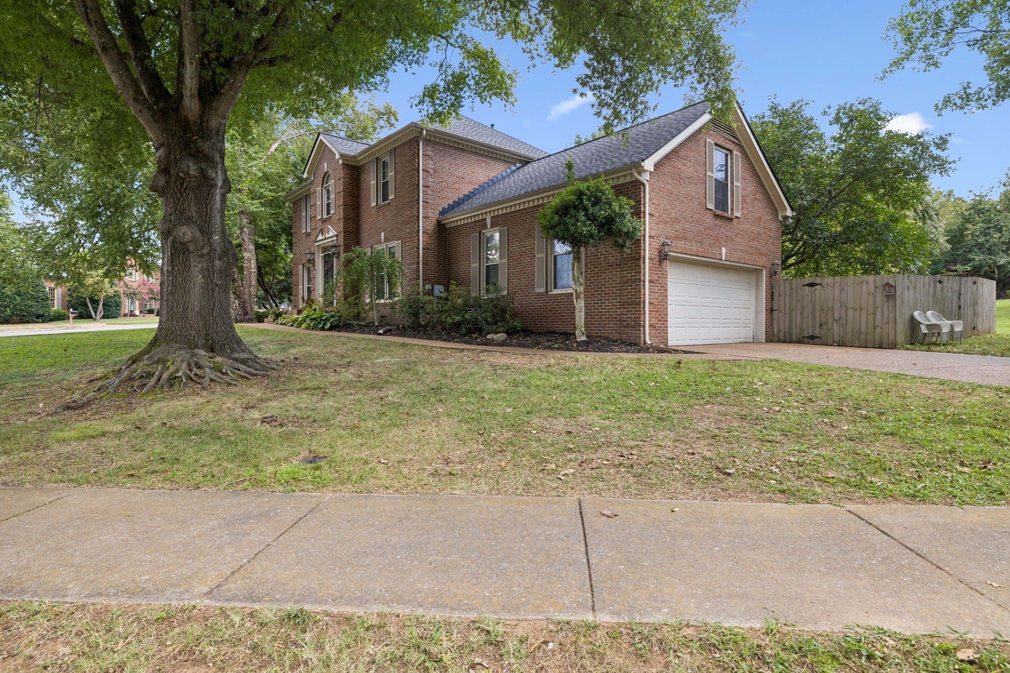 208 Heathersett Dr