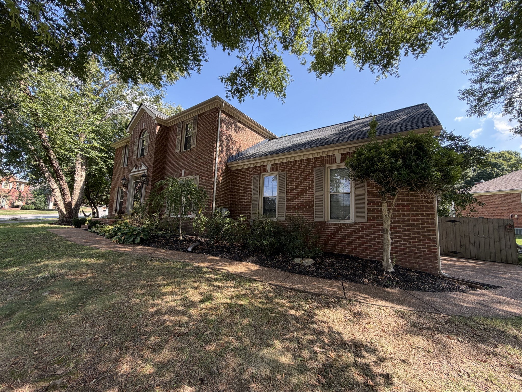 208 Heathersett Dr
