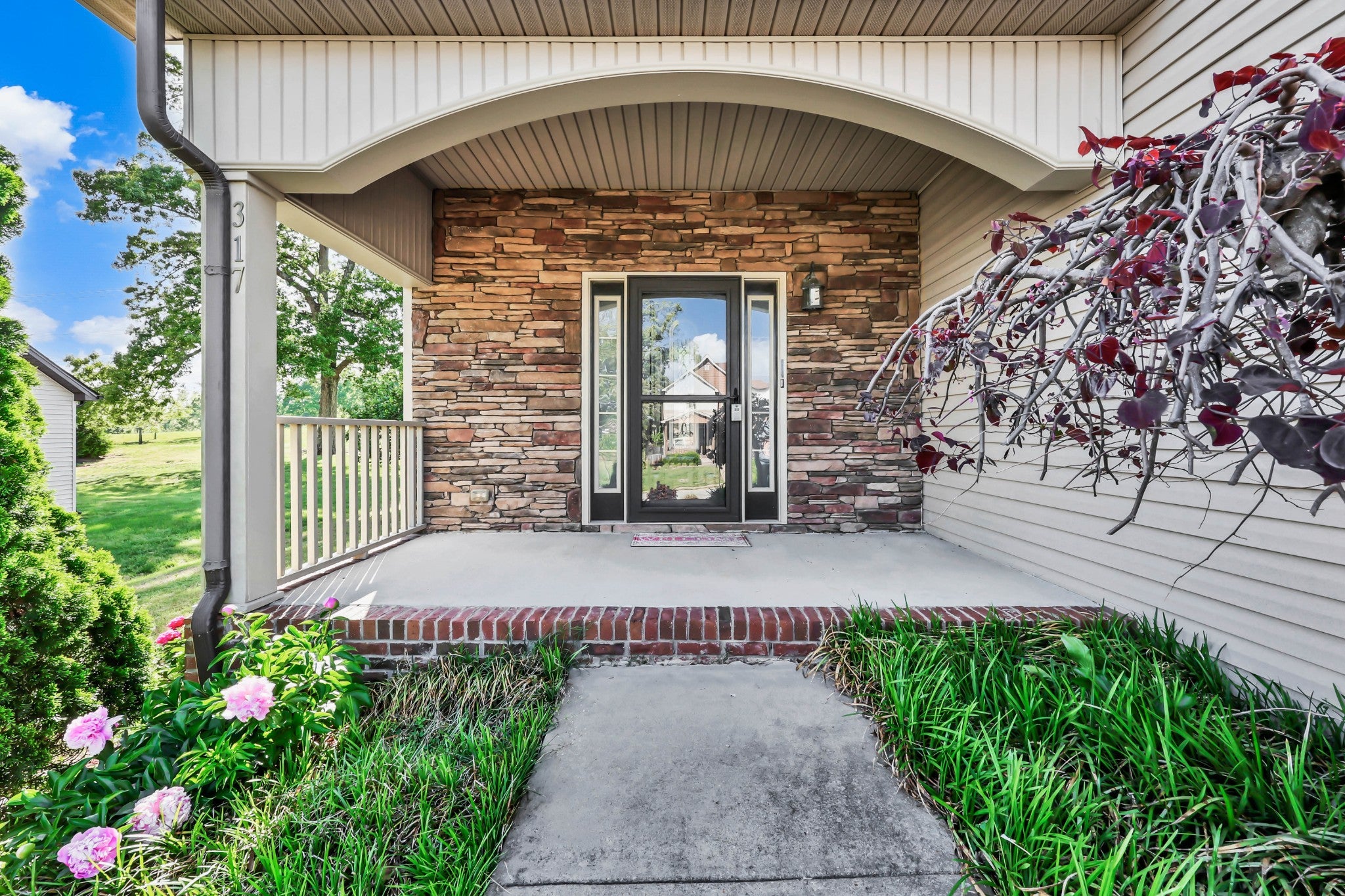 317 Ivy Bend Cir