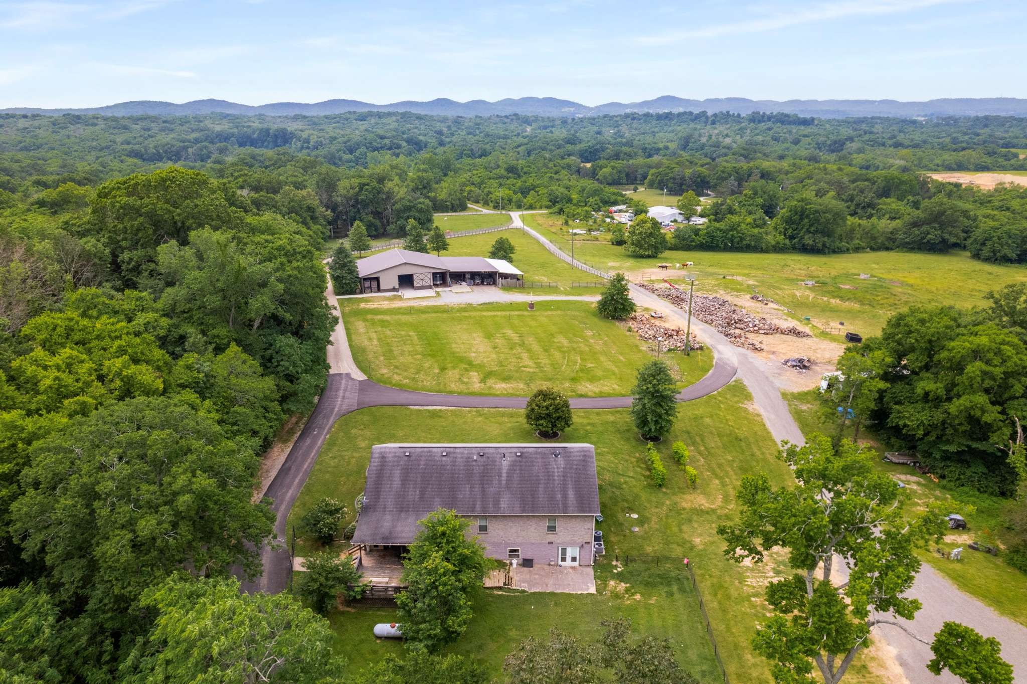 2292 McFarlin Rd