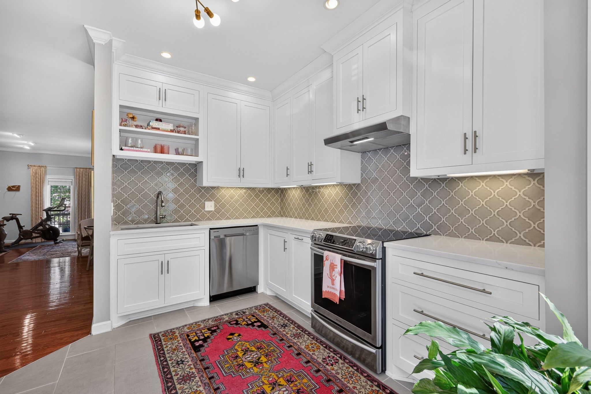 135 Matthew Ln