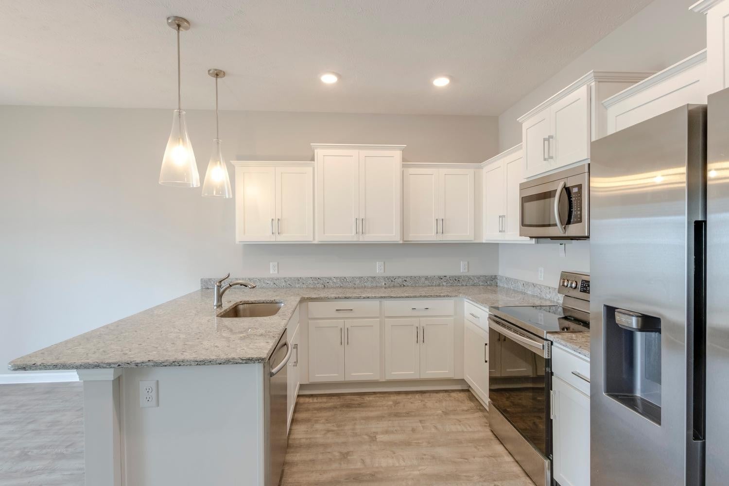4333 Doral Dr