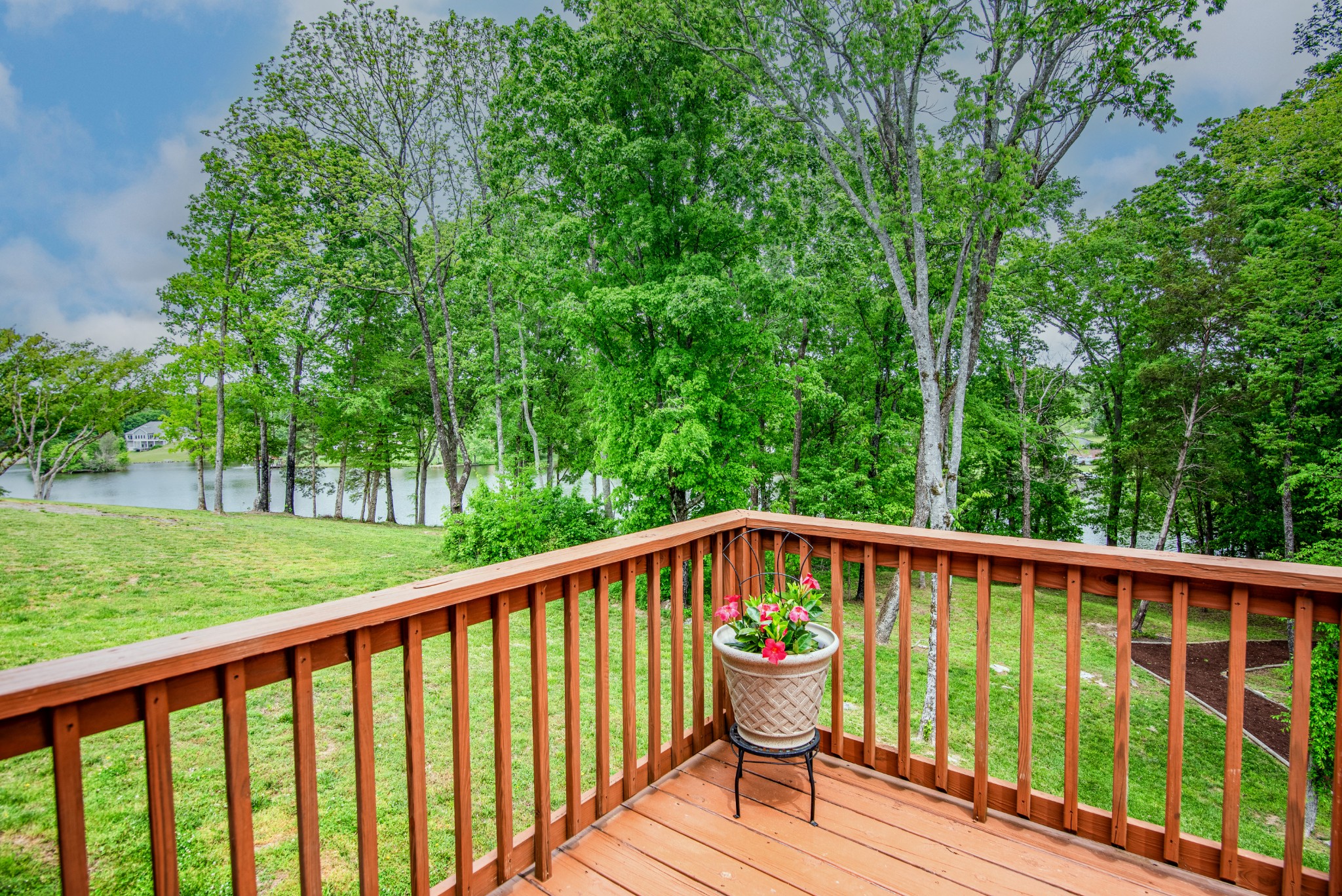 629 Natalie Ln