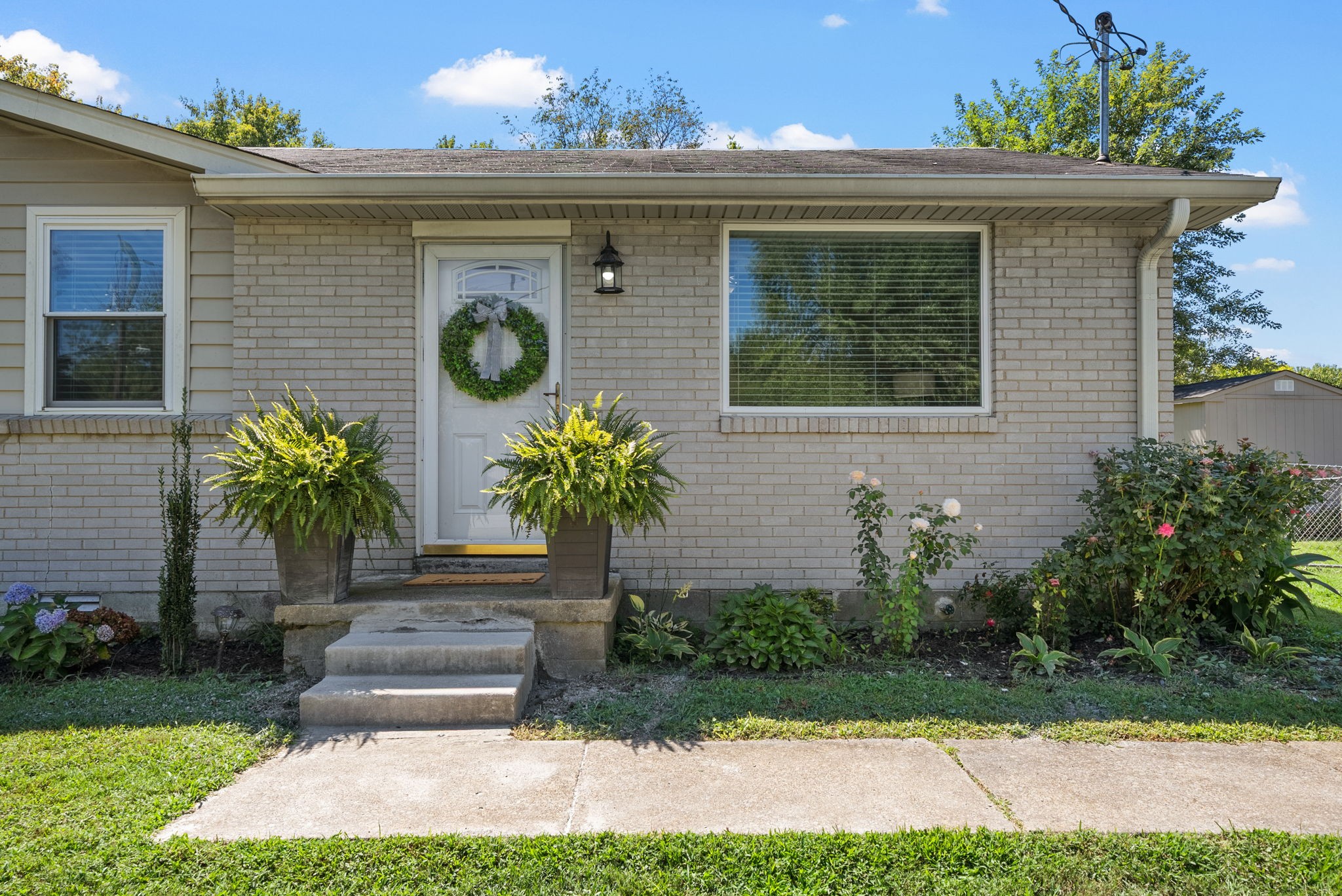 612 Wilkinson Ln