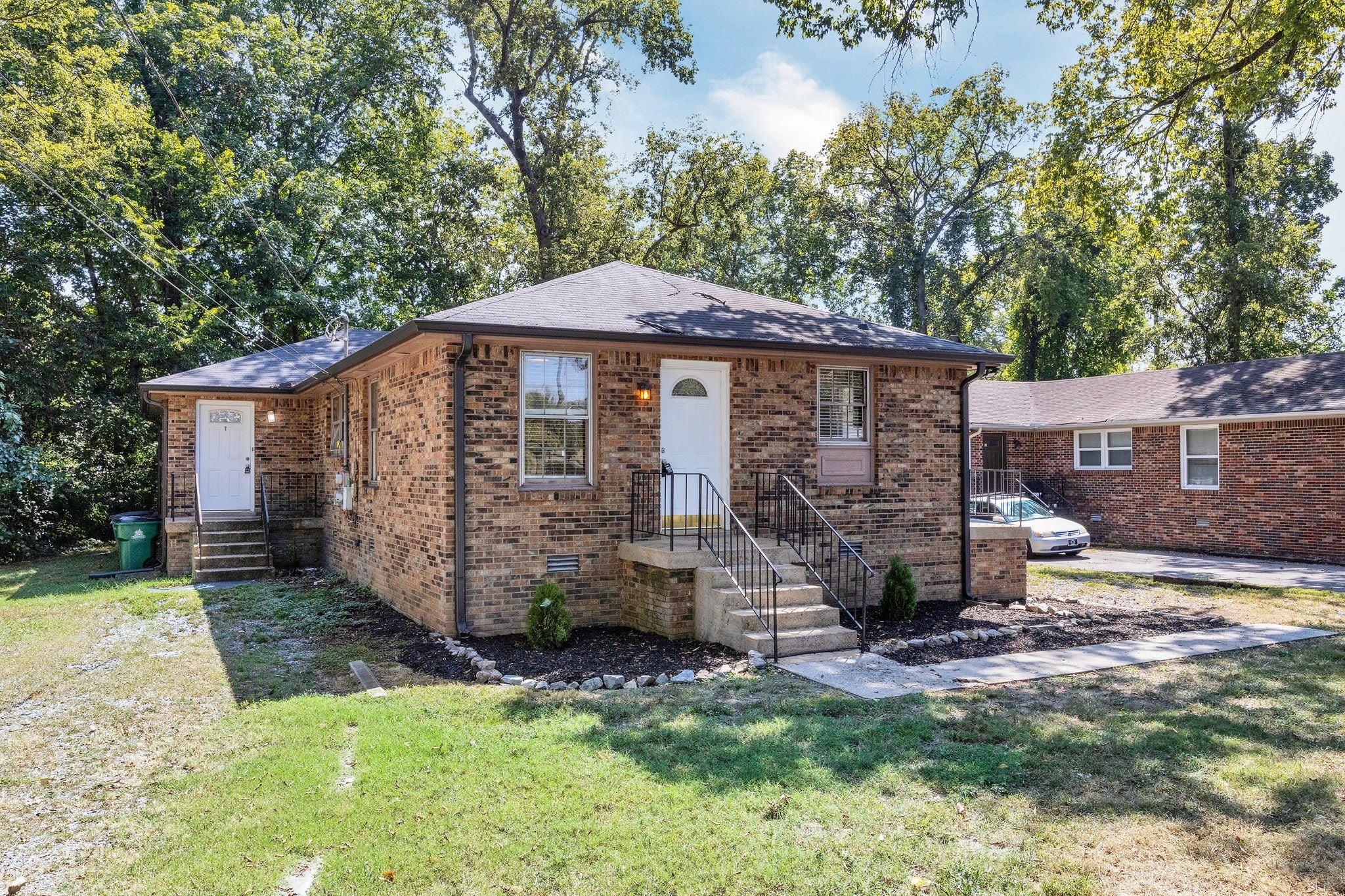 3108 Lealand Ln
