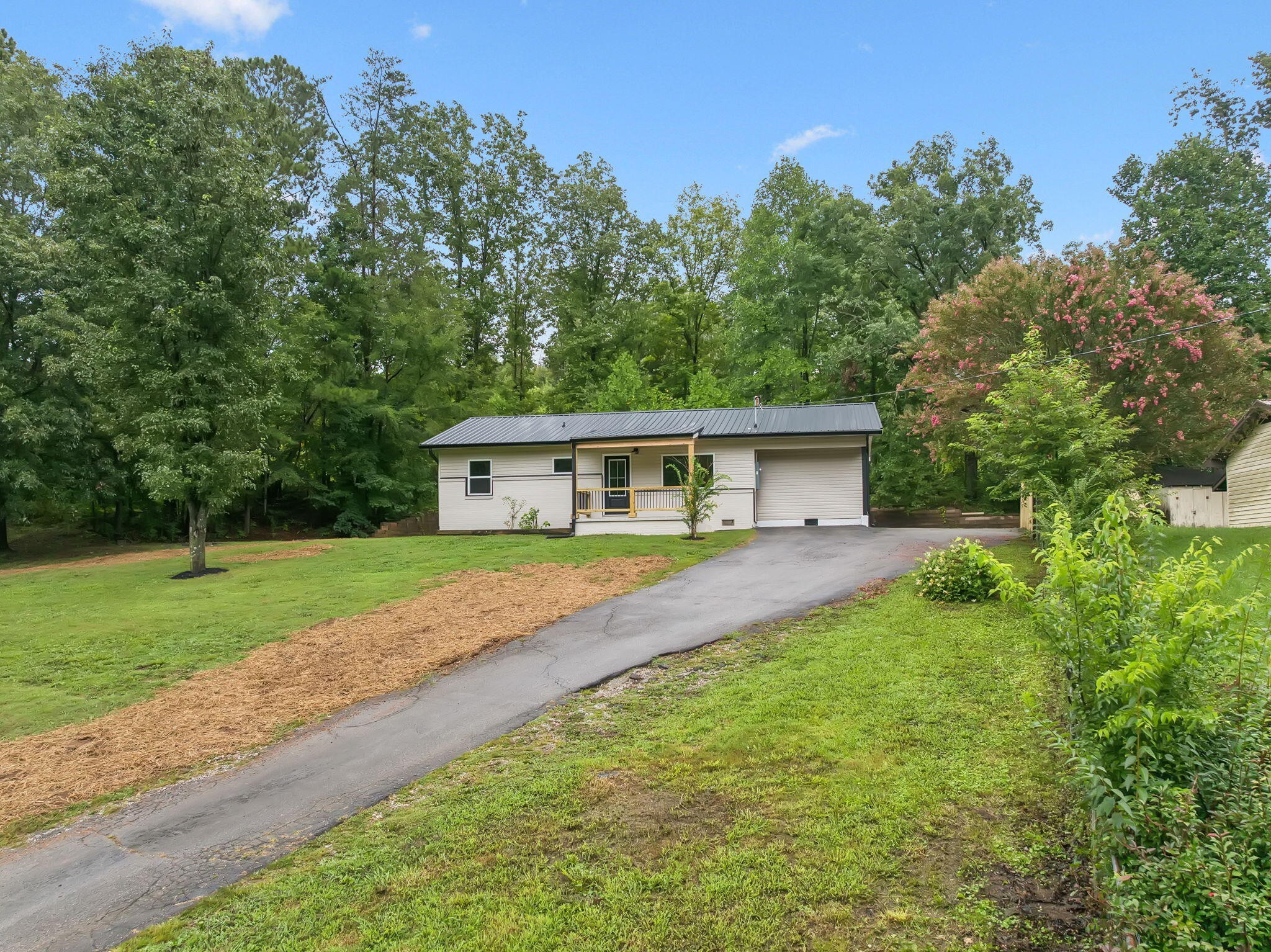 969 Sim Goodwin Road SW