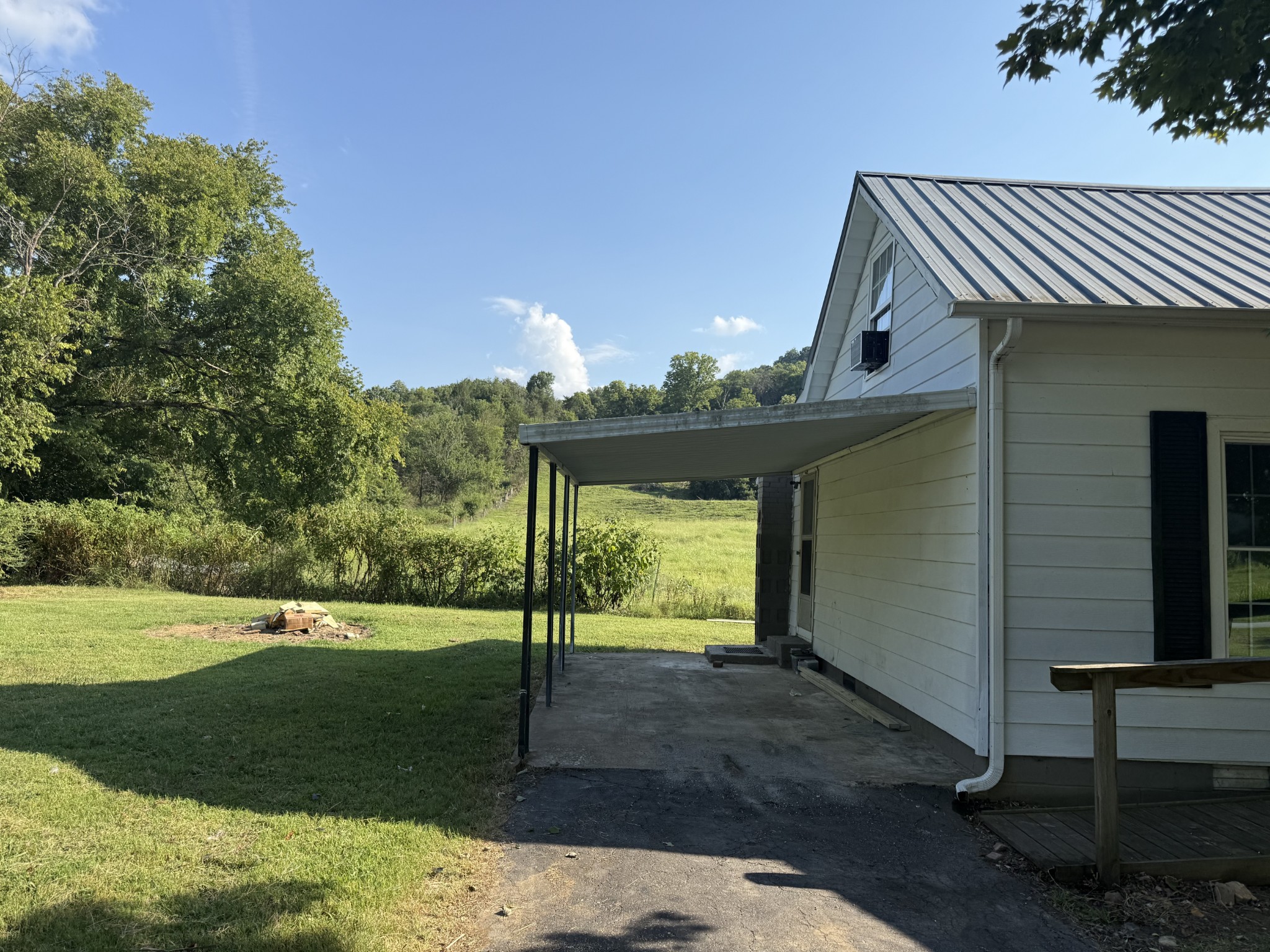 520 Pumpkin Branch Rd