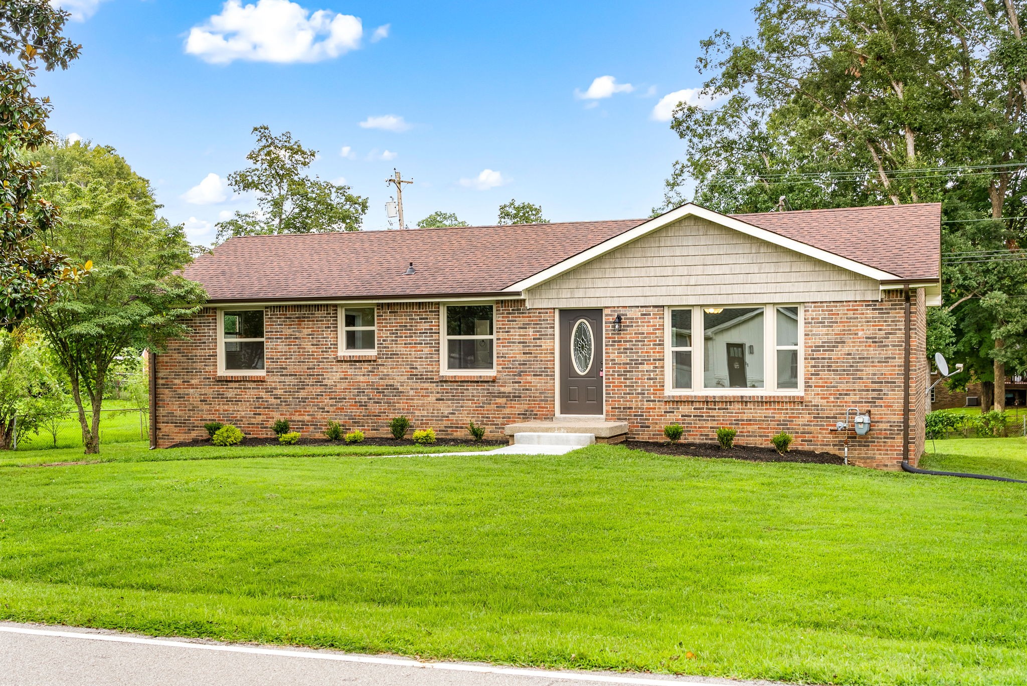 5009 Collinwood Dr