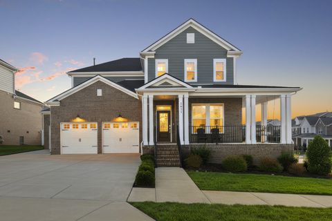 2021 Hollyhock Dr Hendersonville TN 37075