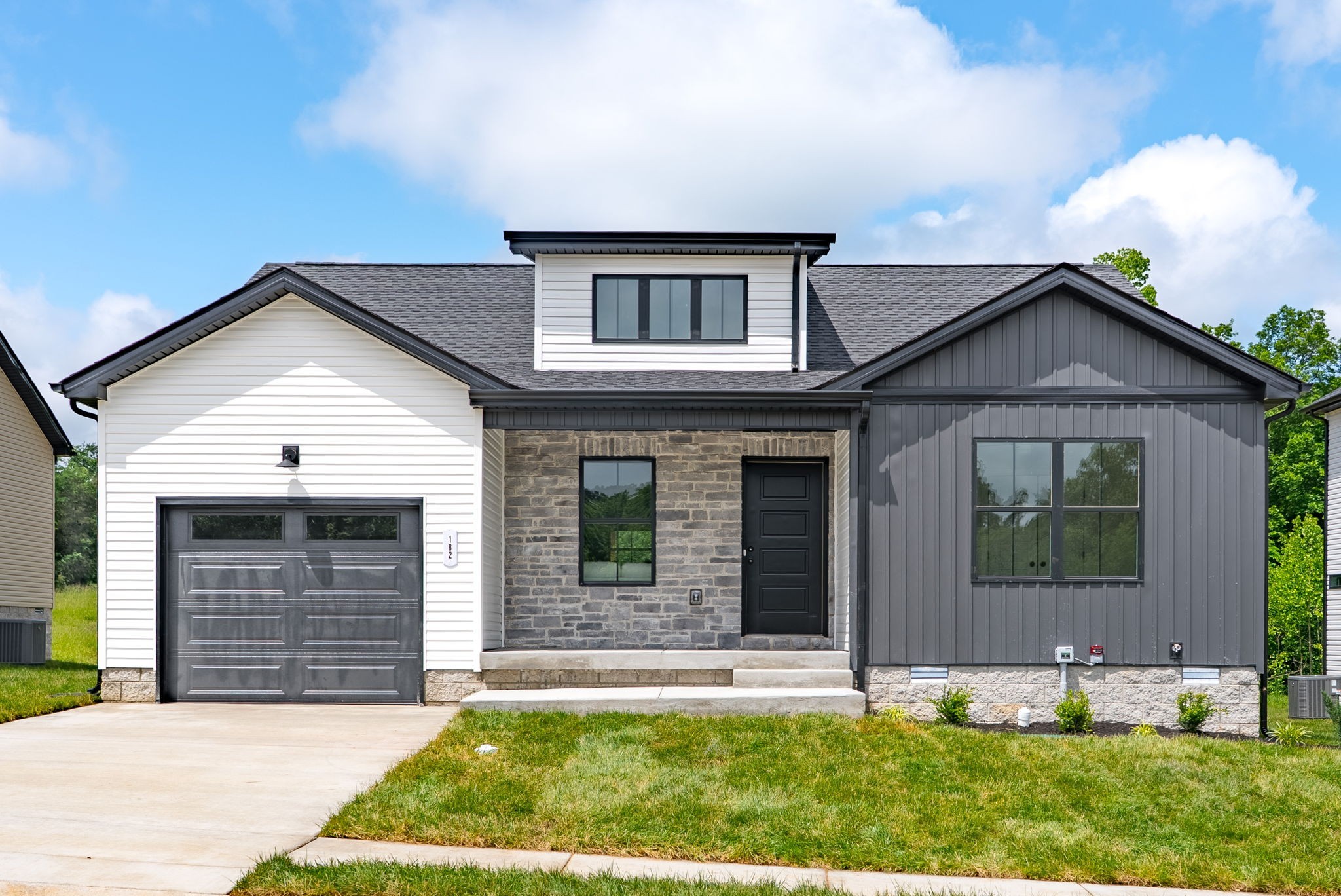 201 Dewberry Ct