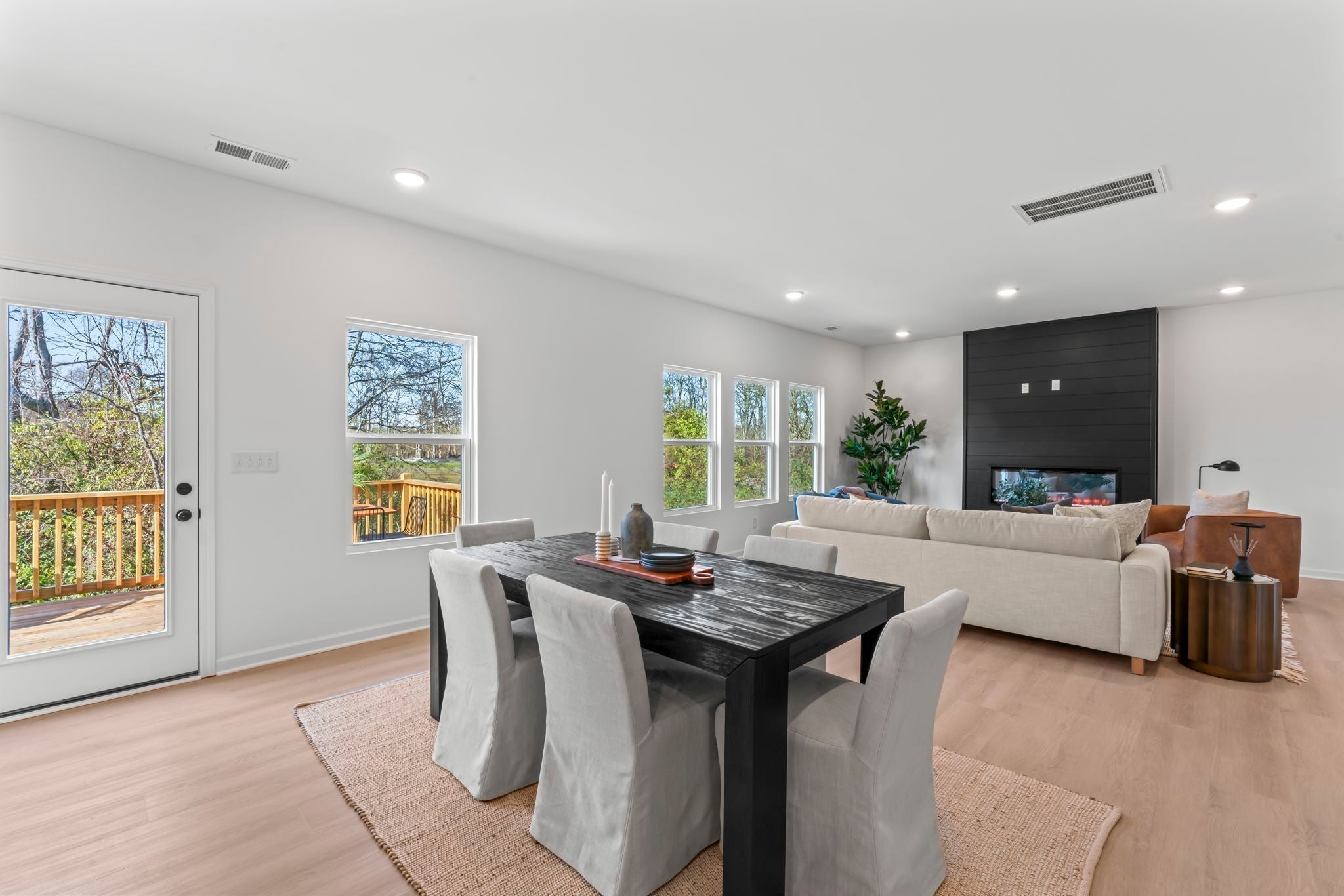 2562 Peaceful Valley Drive