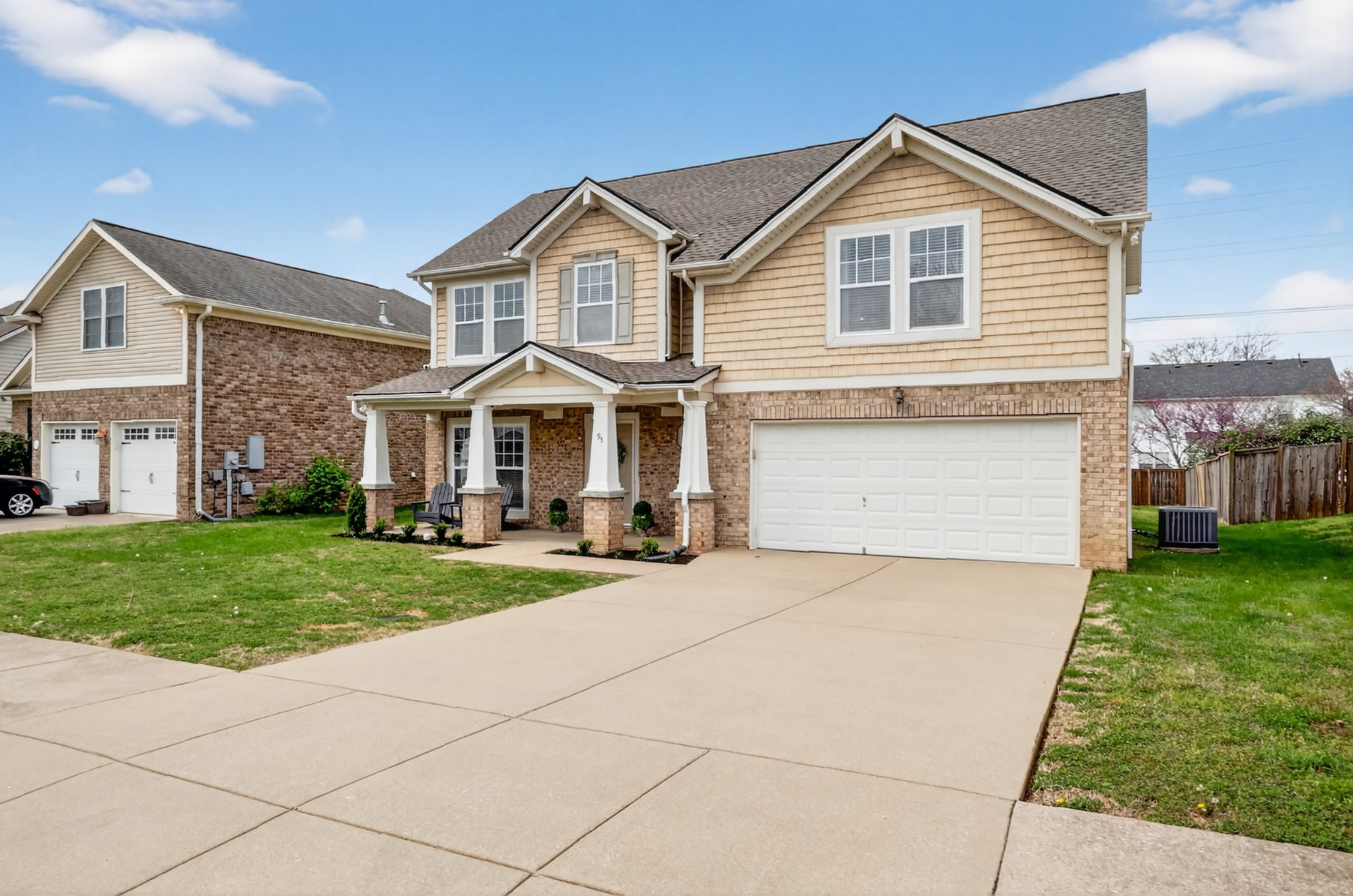 95 Villa Way