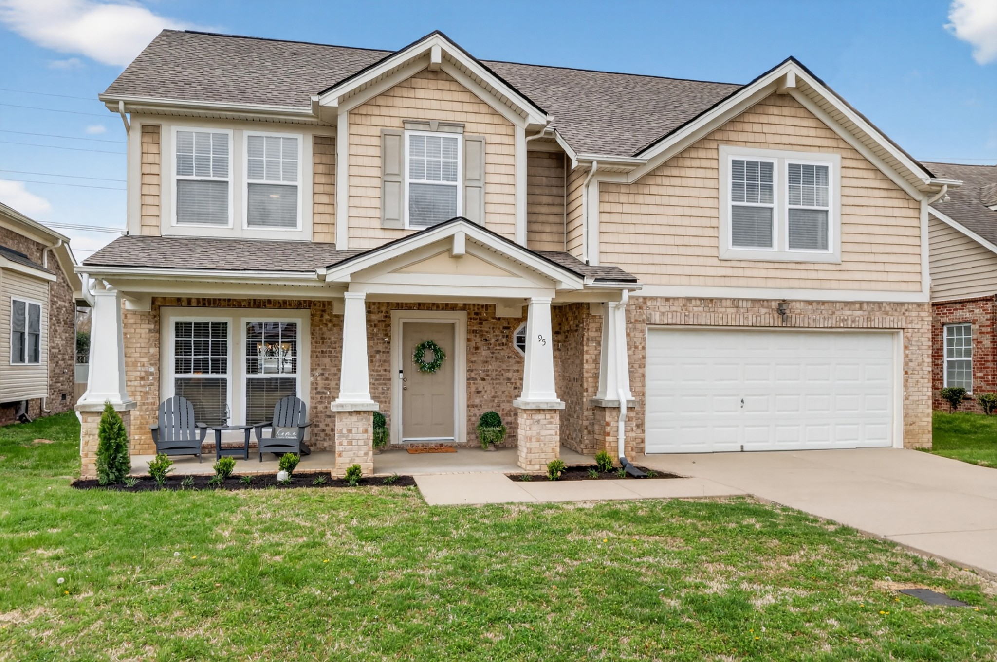 95 Villa Way